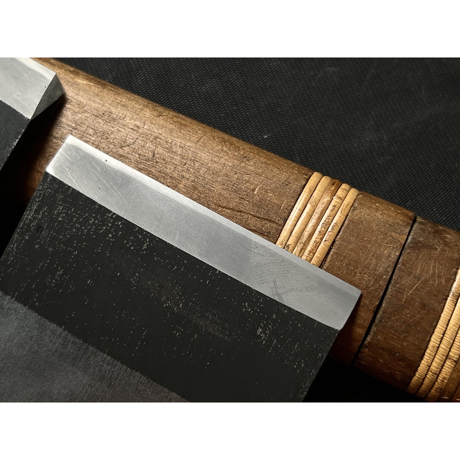 Rankiku Smoothing Plane (Kanna) by Chiyotsuru Sadahide 3rd generation 三代目千代鶴貞秀 仕上げ鉋 乱菊 75mm