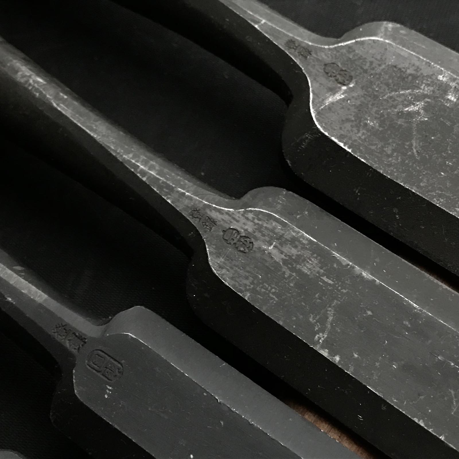 Old stock #4 Mixed set for beginner Timber chisels set with White steel 掘出し物 バラ鑿合わせ 初心者におすすめ 叩鑿5本組 Tatakinomi