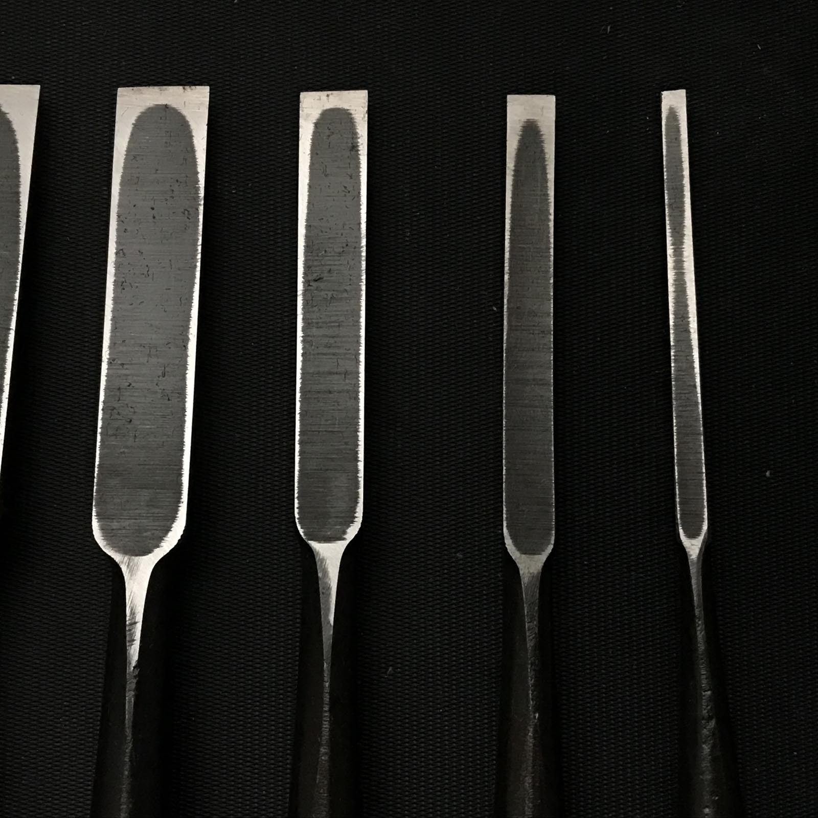 旧正道 卓上鑿セット つげ柄付き 掘り出し物 誠道 黄楊柄 追入10本組鑿 おいれのみ