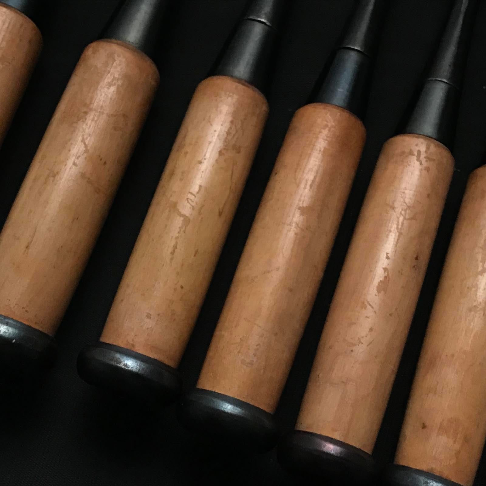 旧正道 卓上鑿セット つげ柄付き 掘り出し物 誠道 黄楊柄 追入10本組鑿 おいれのみ