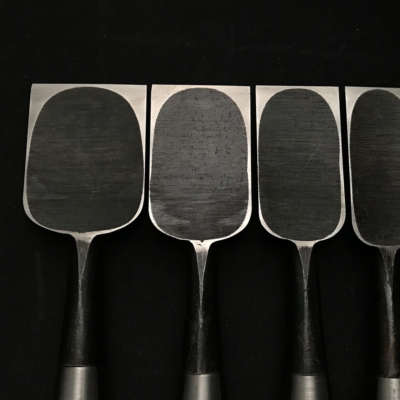 Old stock Mitsuhiro Bench chisels set  掘出し物 光弘 黒檀柄 追入10本組鑿 Oirenomi