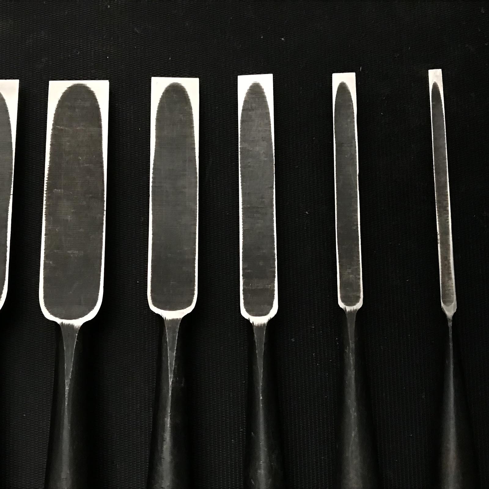 Old stock Mitsuhiro Bench chisels set  掘出し物 光弘 黒檀柄 追入10本組鑿 Oirenomi