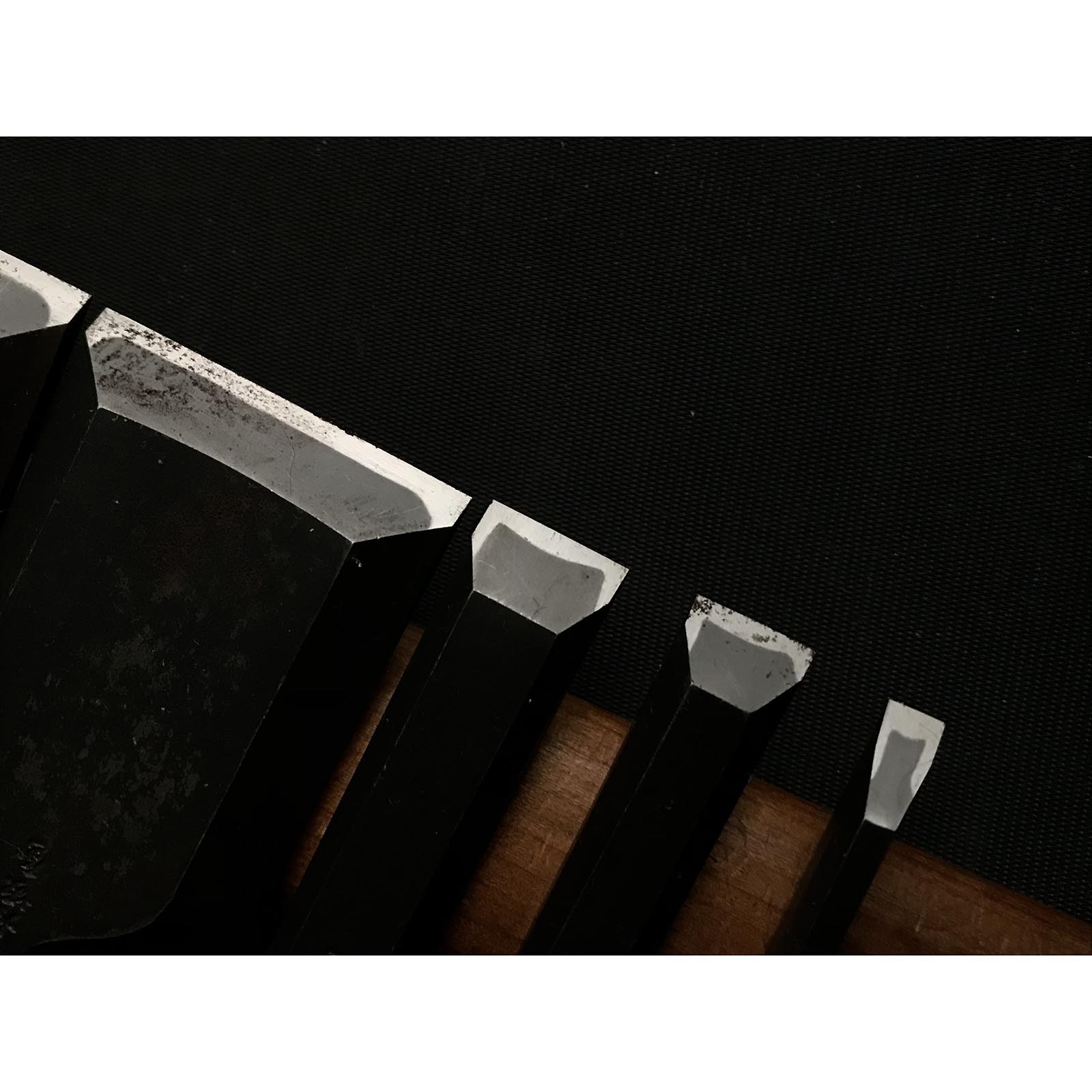 Old stock Kunikei 3rd Generation Bench chisels 掘出し物 池田慶郎氏 三代目国慶作問屋名 追入鑿 54,48,42,15,12,6mm