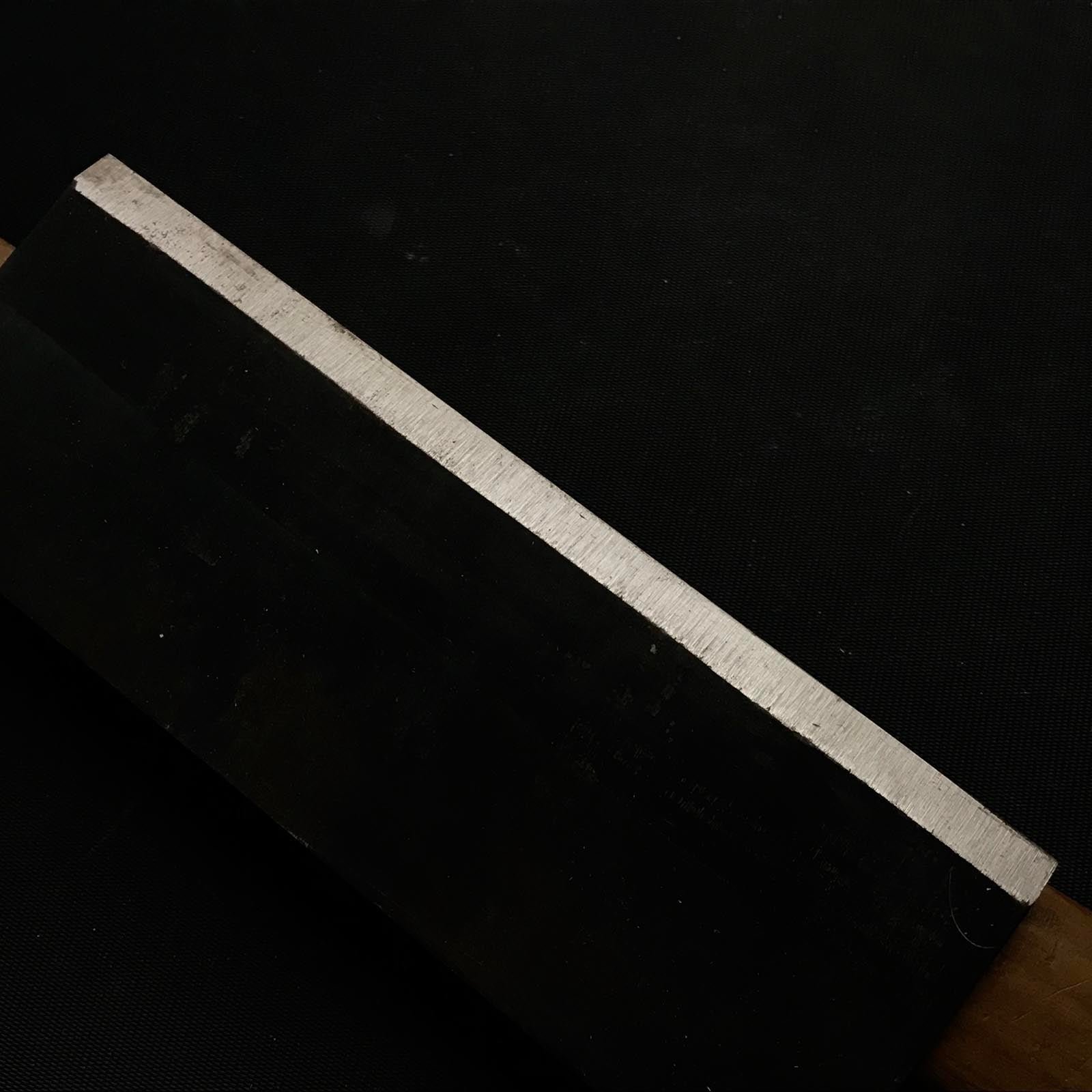 Kiunjyu Large Plane Blade by Oguma Torasaburou 小熊寅三郎 キ運寿 大鉋 刃のみ 185mm