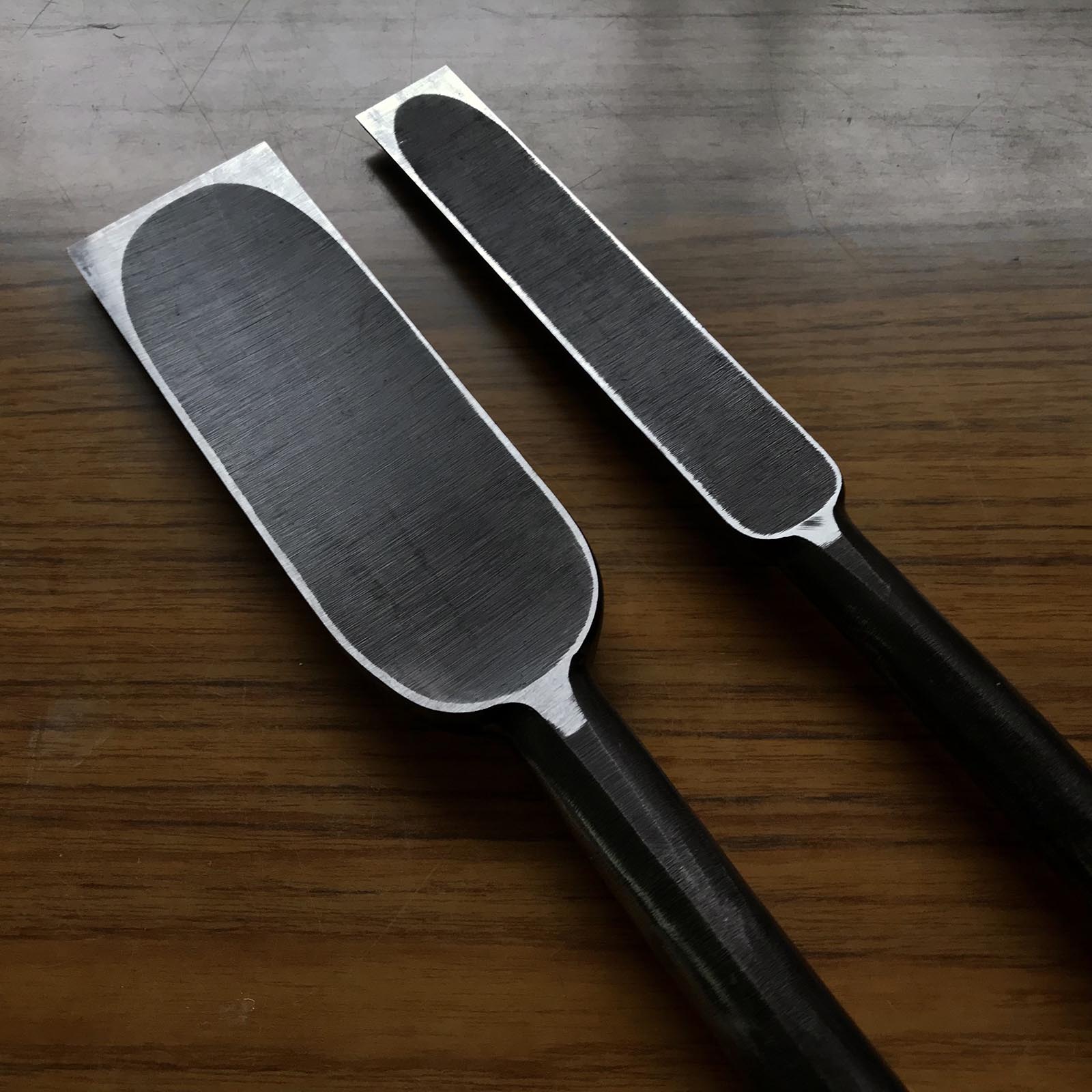 Sukemasa (Third generation) Suminagashi Slick chisels set 三代目助正作 墨流し 本突組鑿 Hon-tsukinomi
