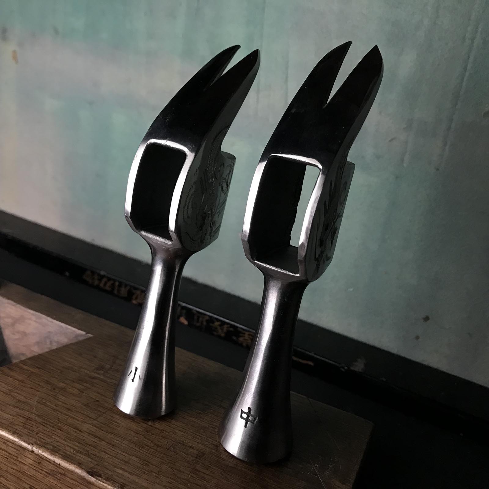 Old stock Kariwaku Stainless steel Hammers with dragon carving 掘出し物 龍彫入 ステンレス仮枠ハンマー 滑り止め付 中 小