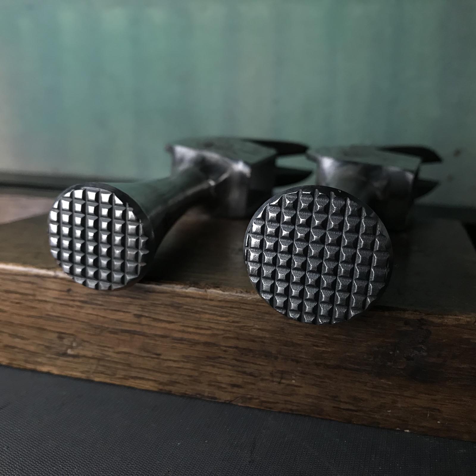 Old stock Kariwaku Stainless steel Hammers with dragon carving 掘出し物 龍彫入 ステンレス仮枠ハンマー 滑り止め付 中 小