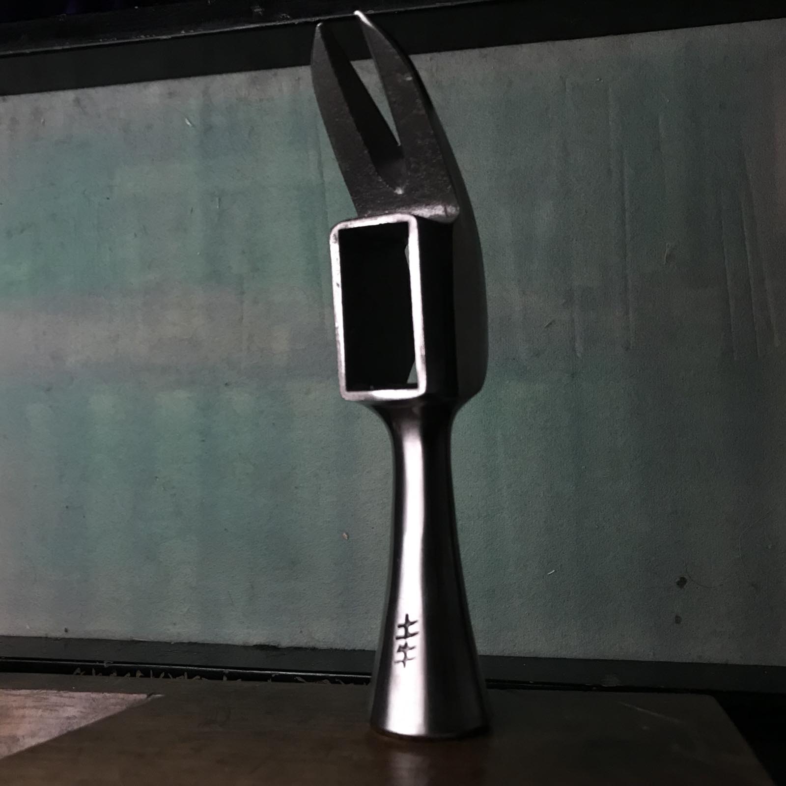 Old stock Dogyu #2 Kariwaku Stainless steel Hammers with tiger carving 掘出し物 土牛 虎彫入 ステンレス仮枠ハンマー 滑り止め付