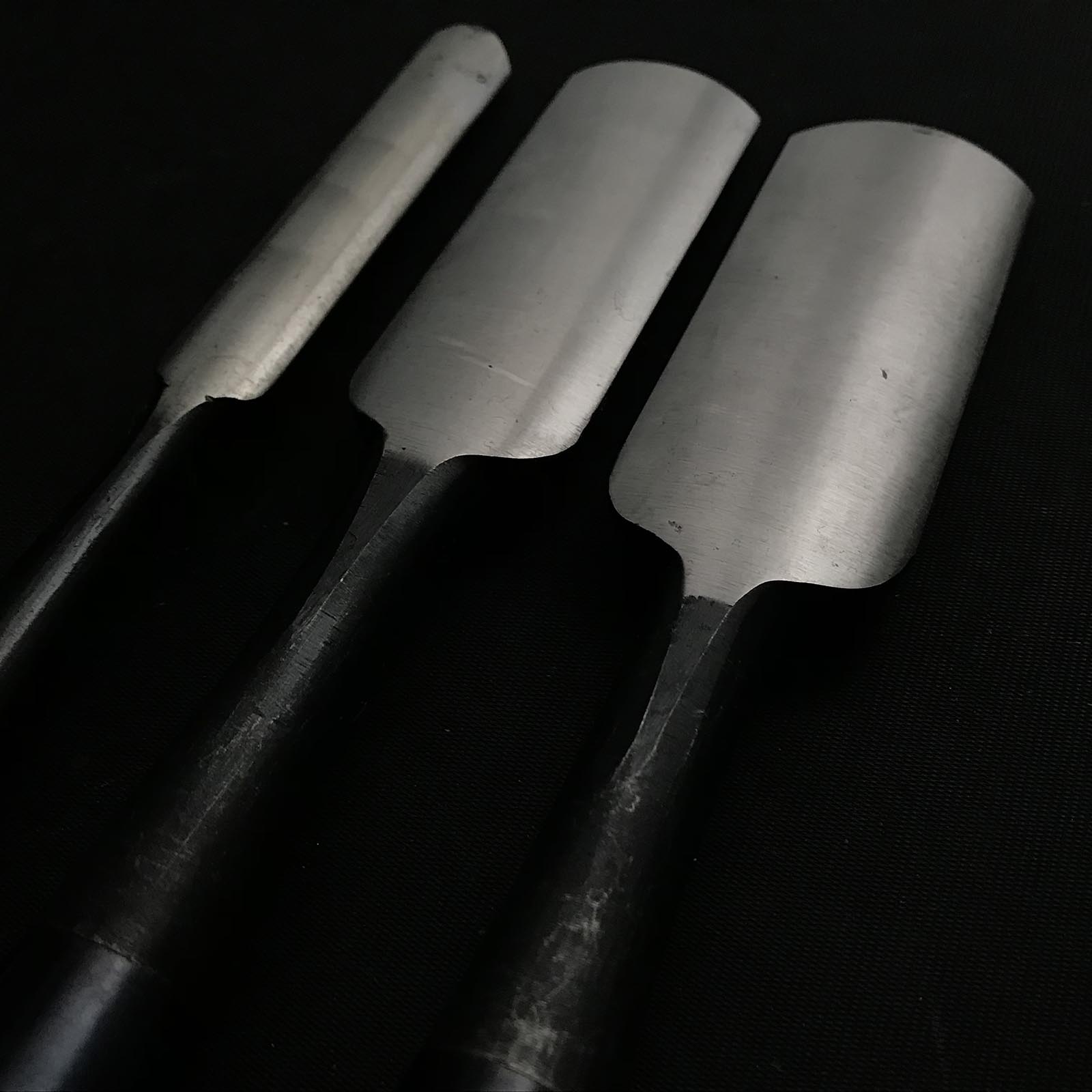 Old stock Kunitsuru Soto maru chisels with white steel 掘出し物 國鶴 外丸鑿