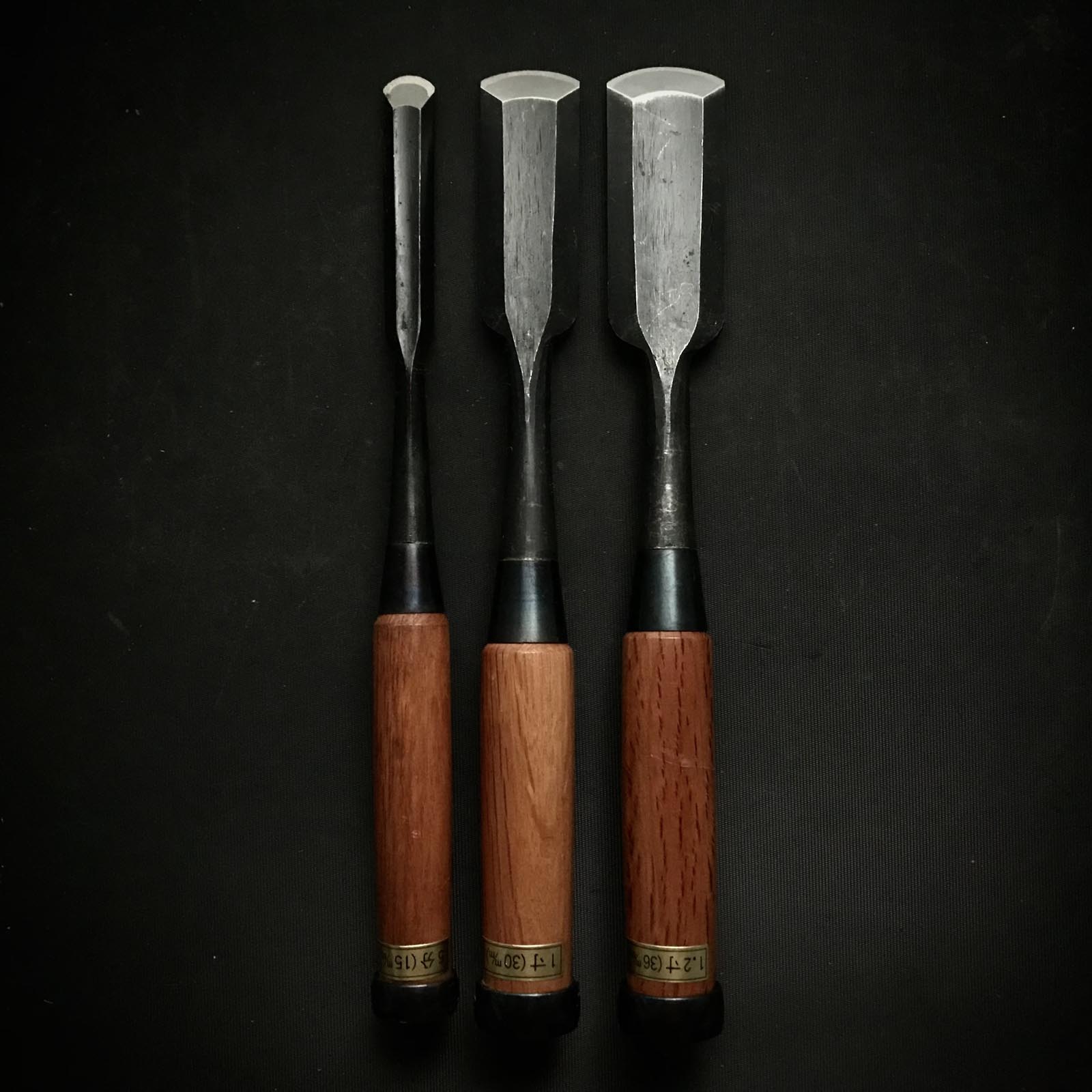 Old stock Kunitsuru Soto maru chisels with white steel 掘出し物 國鶴 外丸鑿