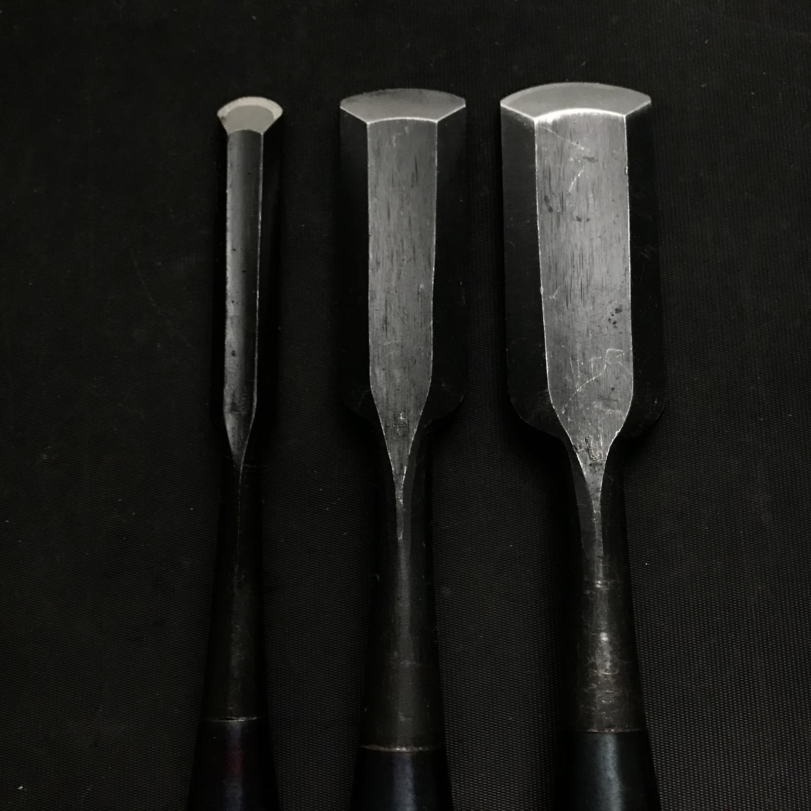 Old stock Kunitsuru Soto maru chisels with white steel 掘出し物 國鶴 外丸鑿