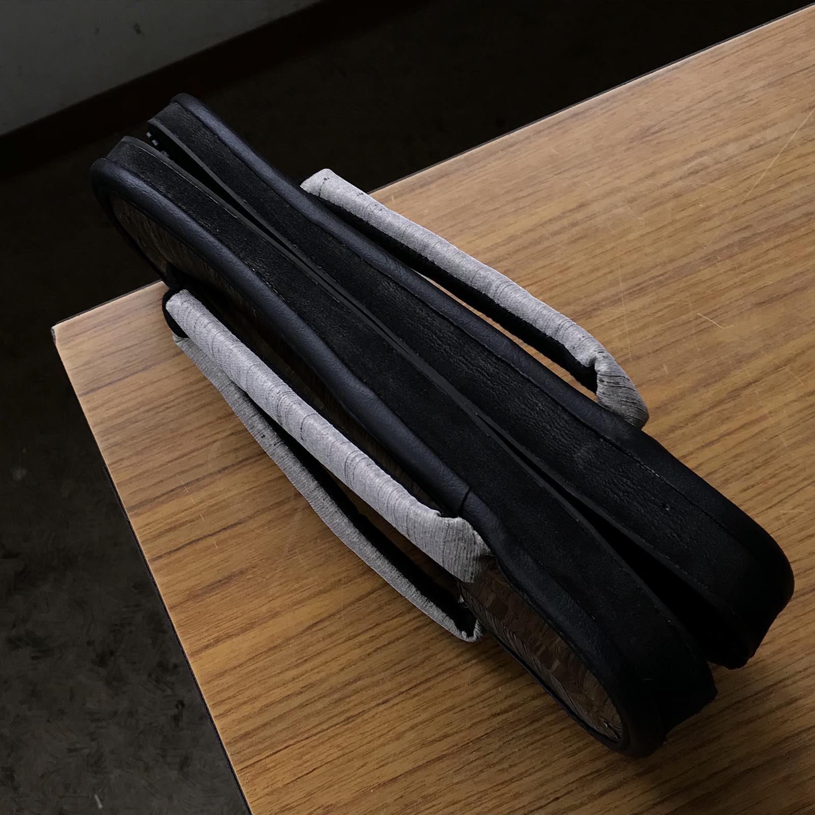 Hand-made Traditional Japanese Bamboo Sandals (CHIKUSUI)Black 竹粋 草履 カラス竹 「ぞうり」手作り LL