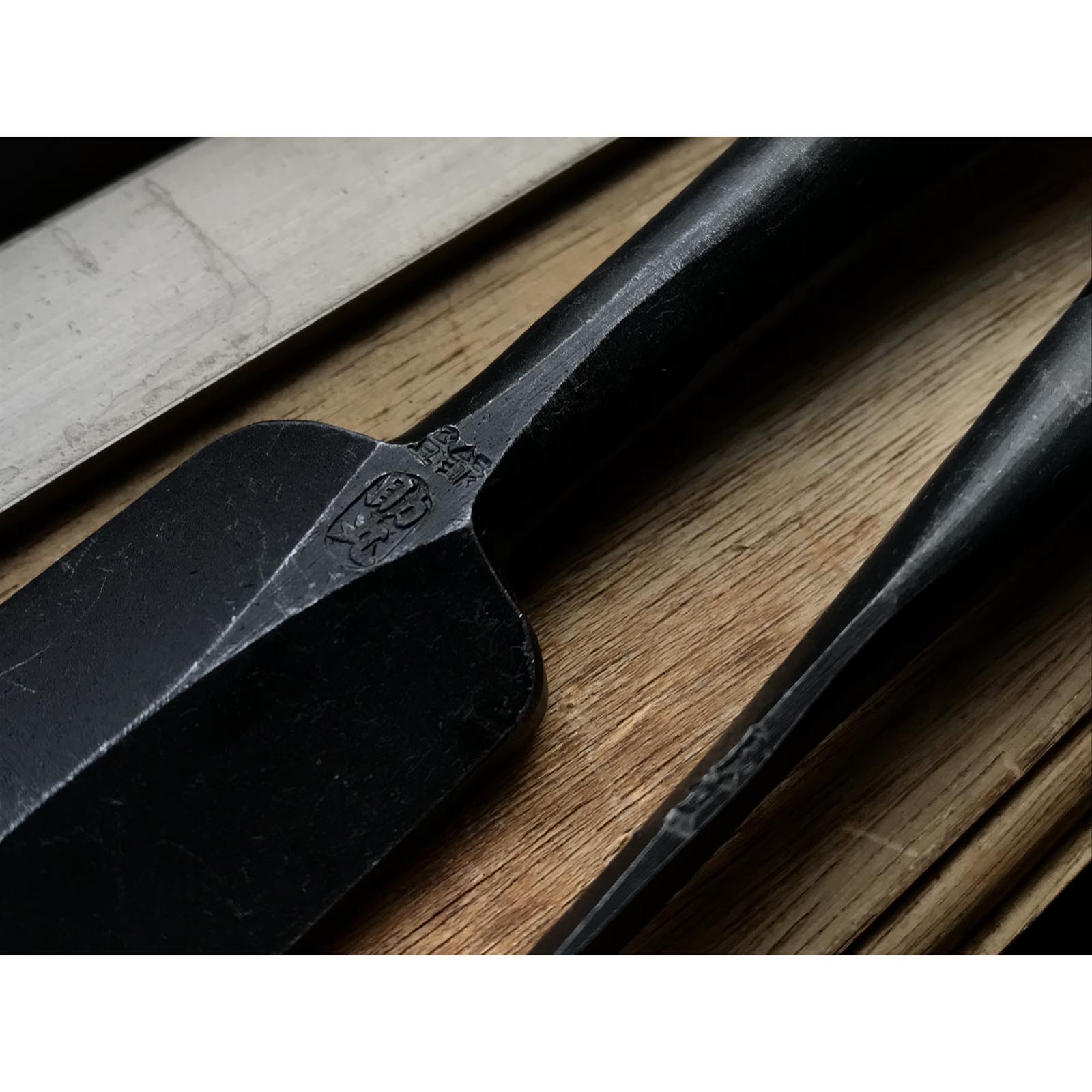 Sukemaru Dovetail chisels set by Usui Yoshio 四代助丸 碓氷淑郎 鎬追入組鑿 Shinoginomi Umekinomi