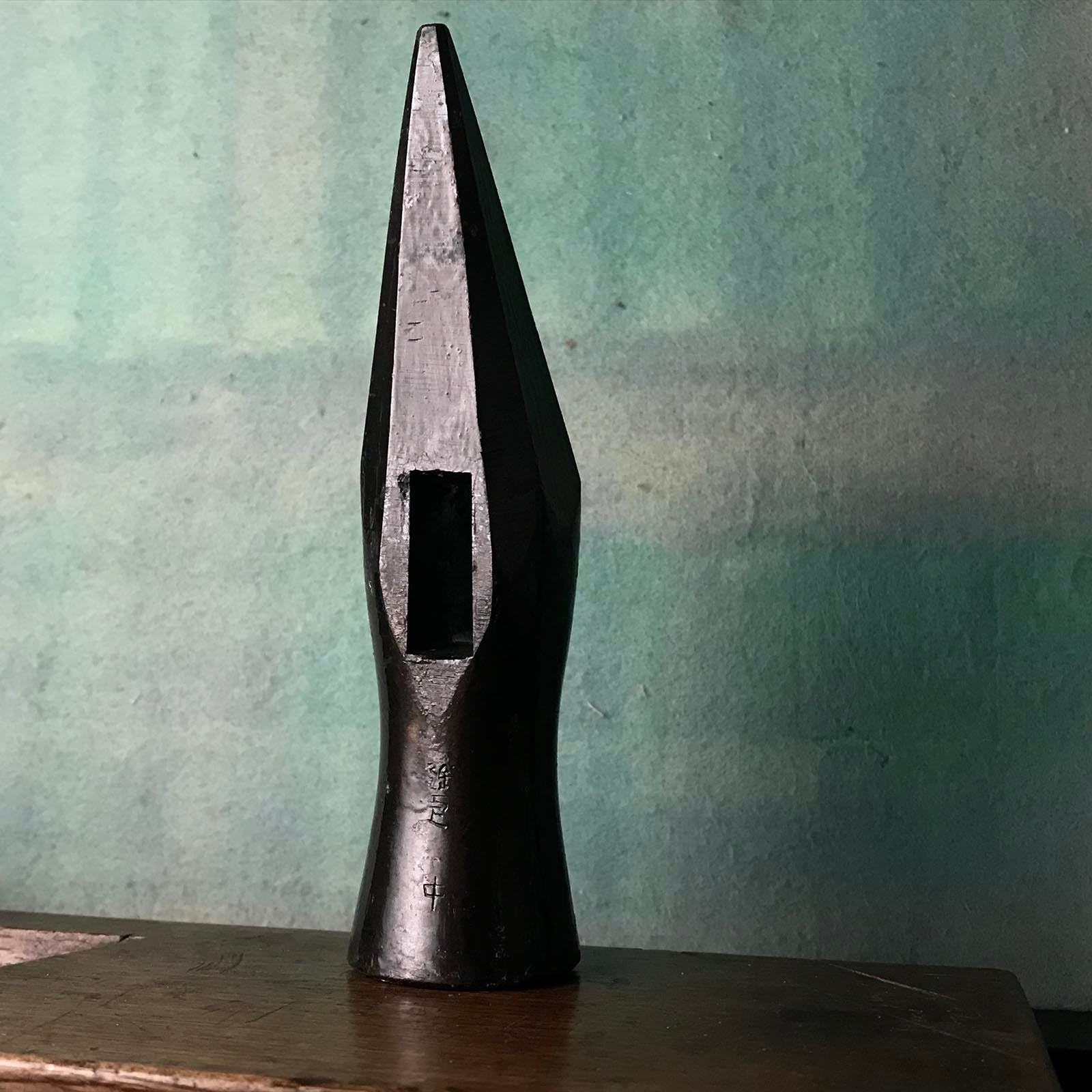 Old stock Sakikiri Blacksmith finish Hammers 掘出し物 片口玄翁 先切玄翁 黒仕上 460g