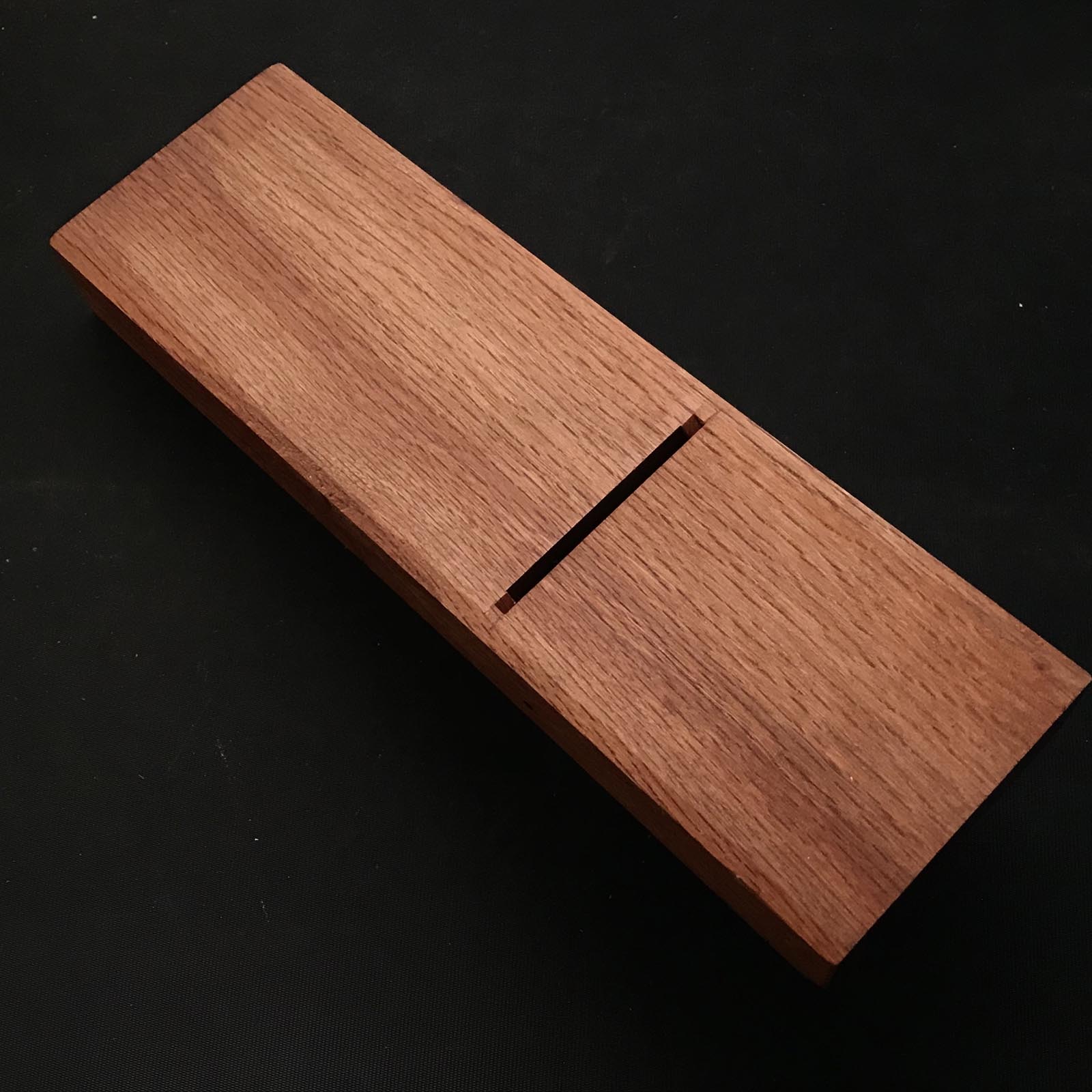 Kisui Tsunesaburo Smoothing Plane (Kanna) with red oak dai 常三郎作 生粋 仕上げ鉋 本赤樫台 70mm