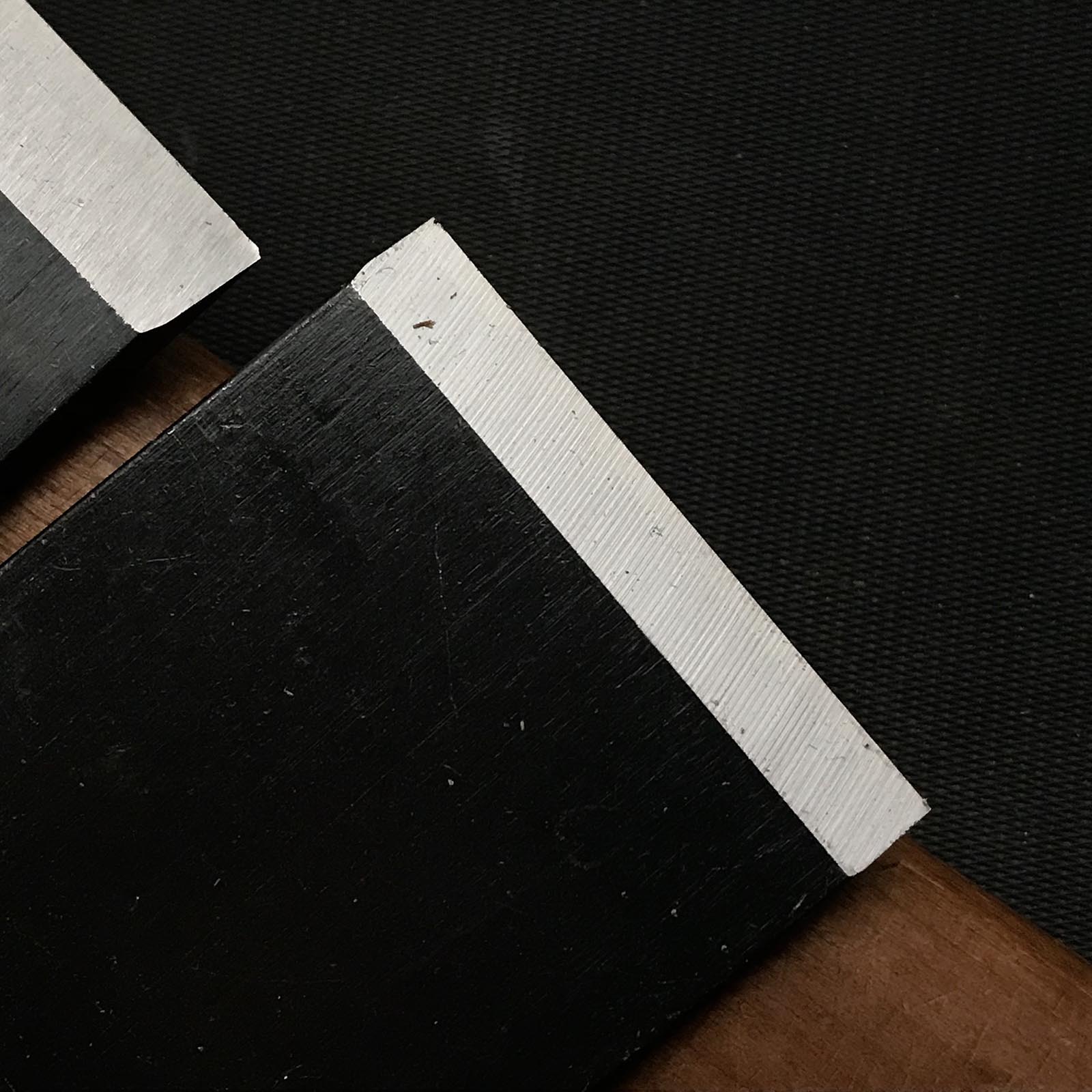 Tetsunohana Tsunesaburo Smoothing Plane& Small plane (Kanna) with Togo Inukubi steel 常三郎作 鉄の華 東郷鋼犬首鋼 仕上げ鉋+小鉋 セット 70mm&48mm