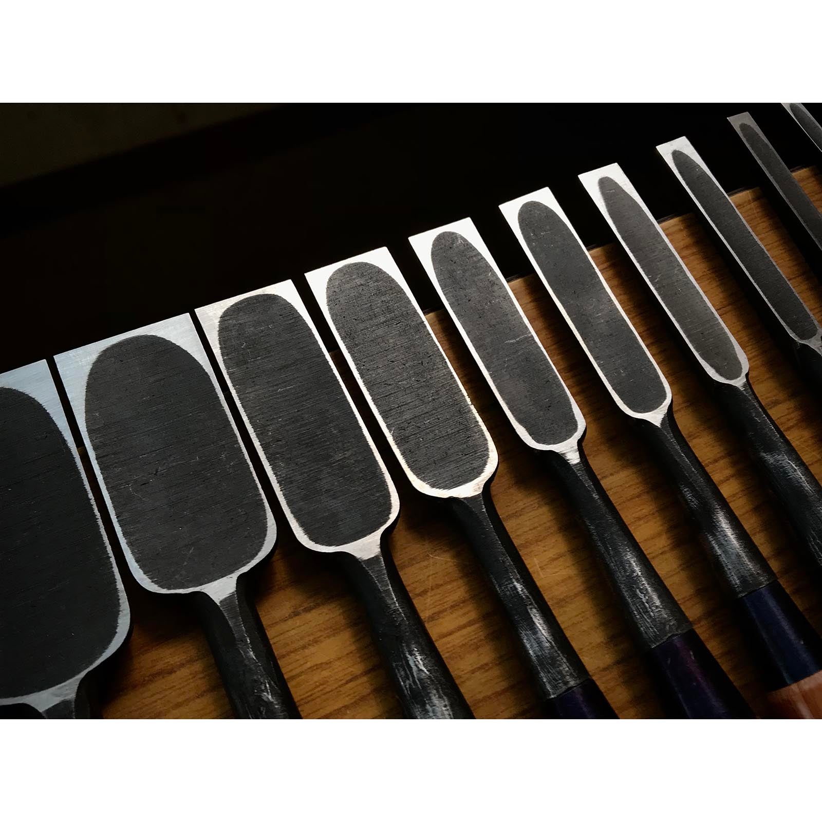 Sukemasa #2 Suminagashi Bench chisels set ___助正 墨流し 追入15本組鑿 Oirenomi