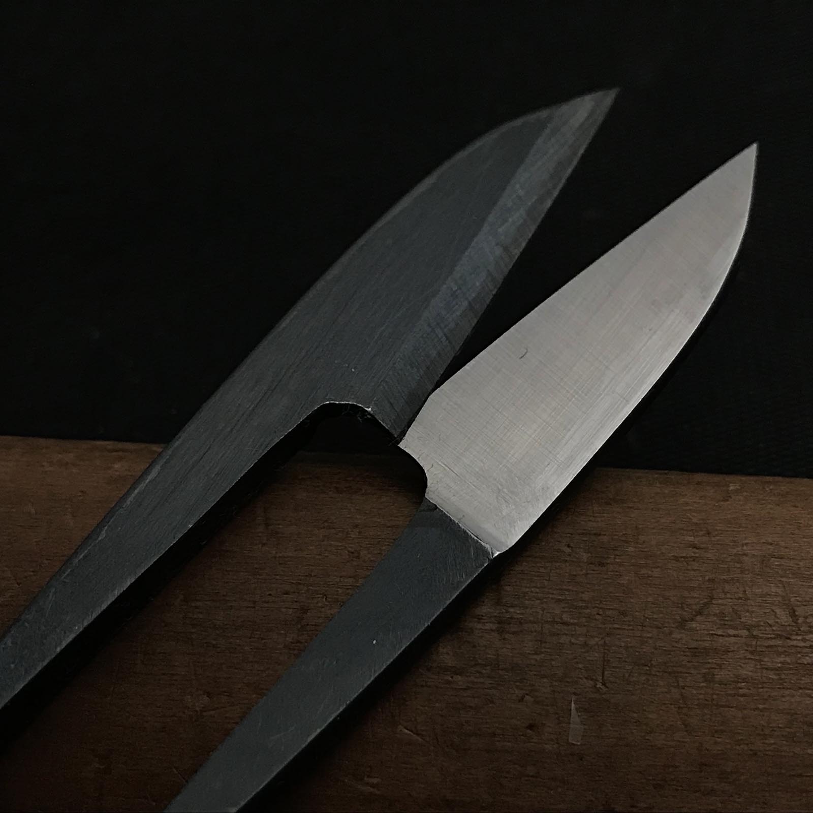 Old stock Minamoto mitsuhisa Nigiri basami Hand made Traditional Japanese scissors blacksmiths finish 掘出し物 源光久 握り鋏 手作り 黒仕上げ