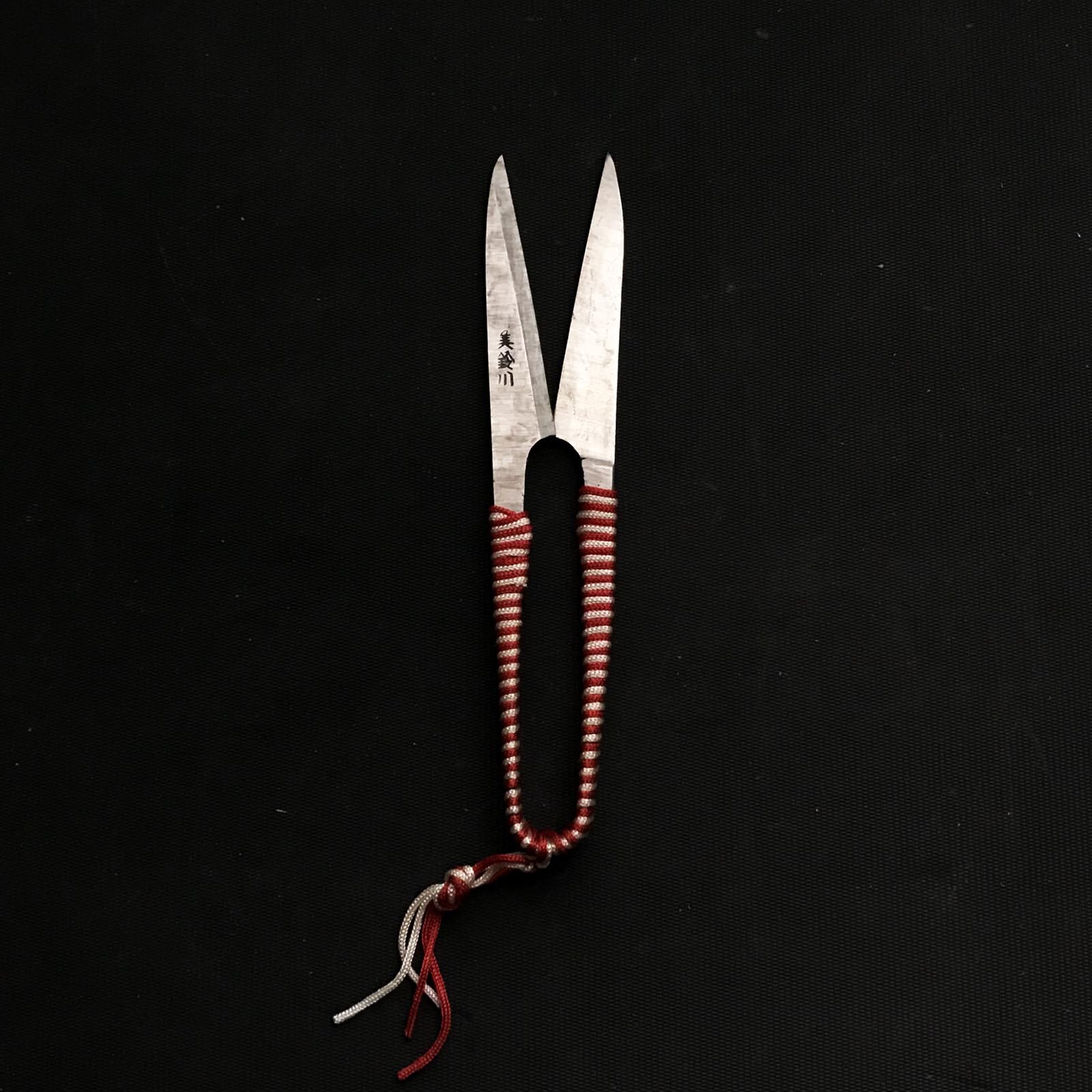 Old stock Zuiun Nigiri basami Hand made Traditional Japanese scissors –  YAMASUKE KurashigeTools