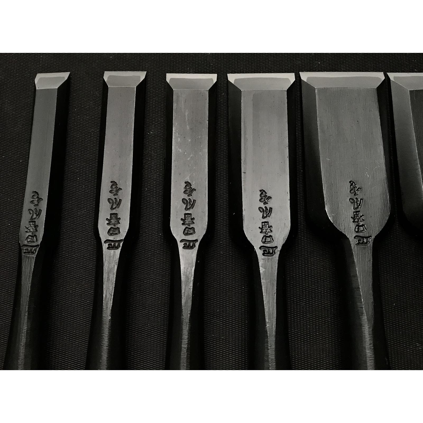 田斎風雪 ベンチノミセット(おいれのみ) 木箱付 田斎風雪作 追入組鑿 桐箱付