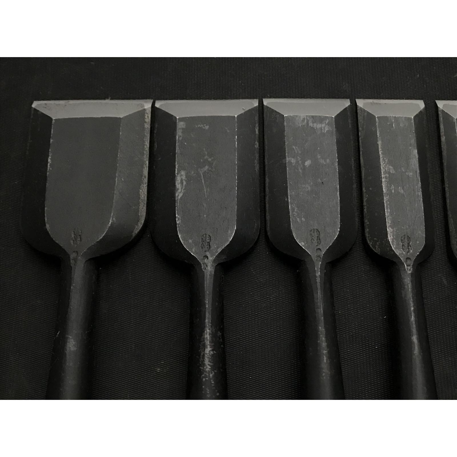 Old Stock Hidari Hisasaku First Generation Bench chisels set 掘出し物 池上喜作氏 初代左久作 追入組鑿