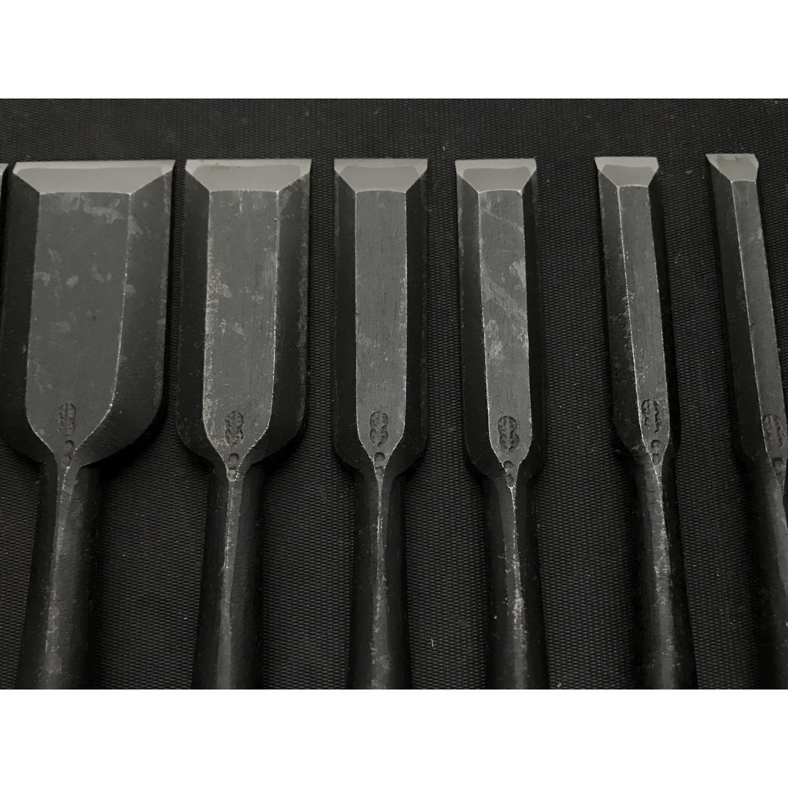 Old Stock Hidari Hisasaku First Generation Bench chisels set 掘出し物 池上喜作氏 初代左久作 追入組鑿