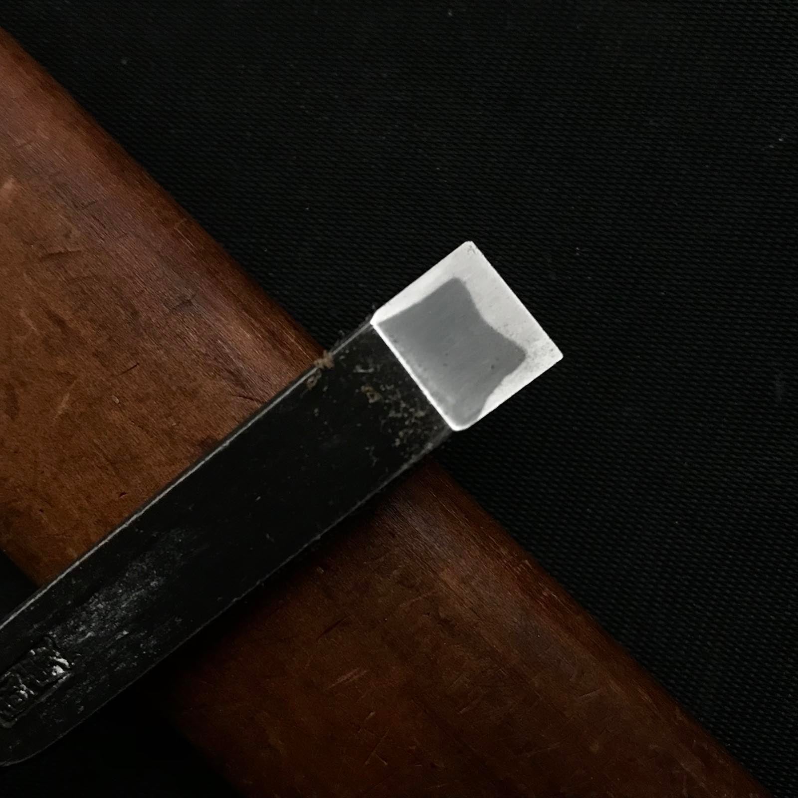 Used Kunikei 3rd Generation Bench chisels (Oirenomi) 中古 池田慶郎氏 三代目国慶作 追入鑿 12mm