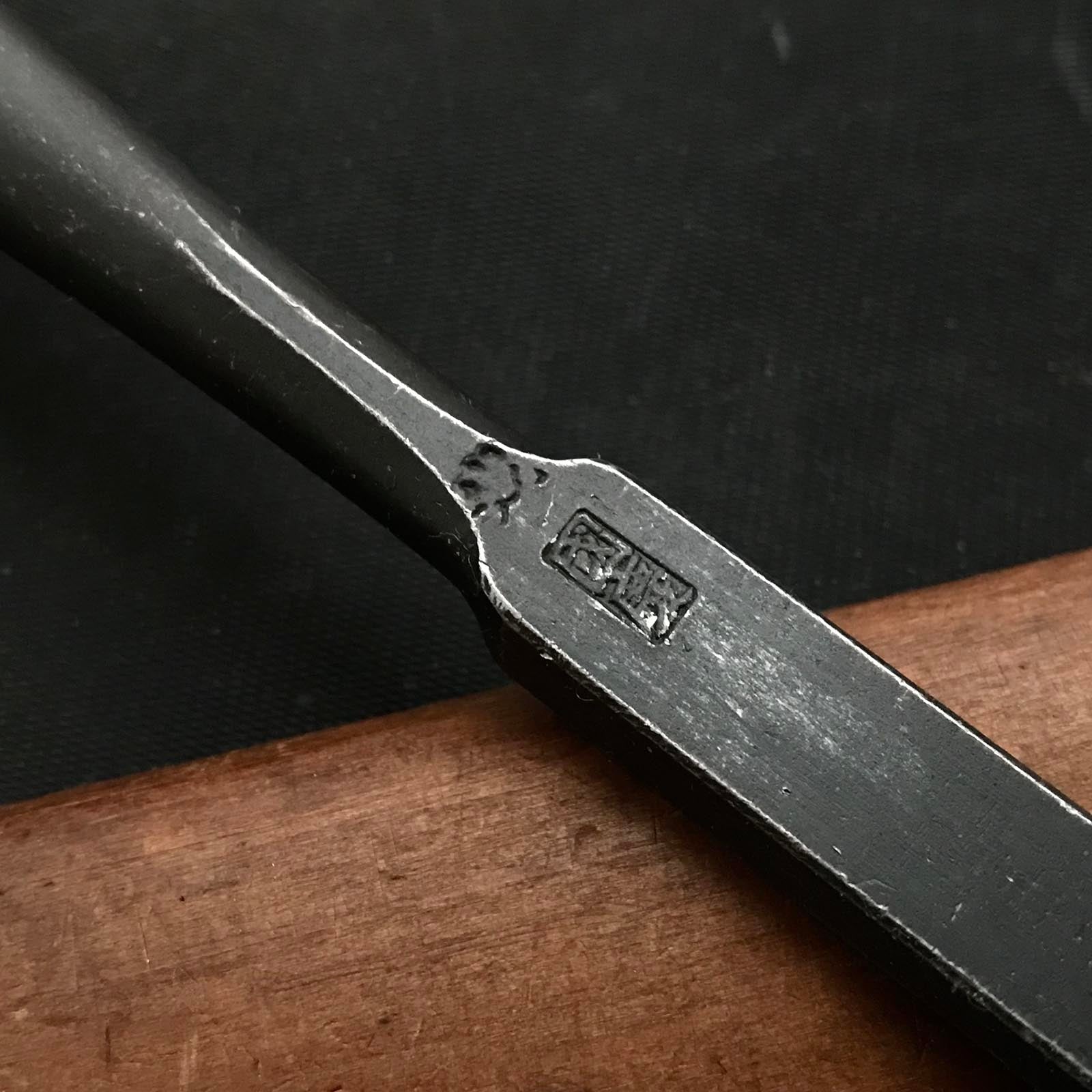 Used Kunikei 3rd Generation Bench chisels (Oirenomi) 中古 池田慶郎氏 三代目国慶作 追入鑿 12mm