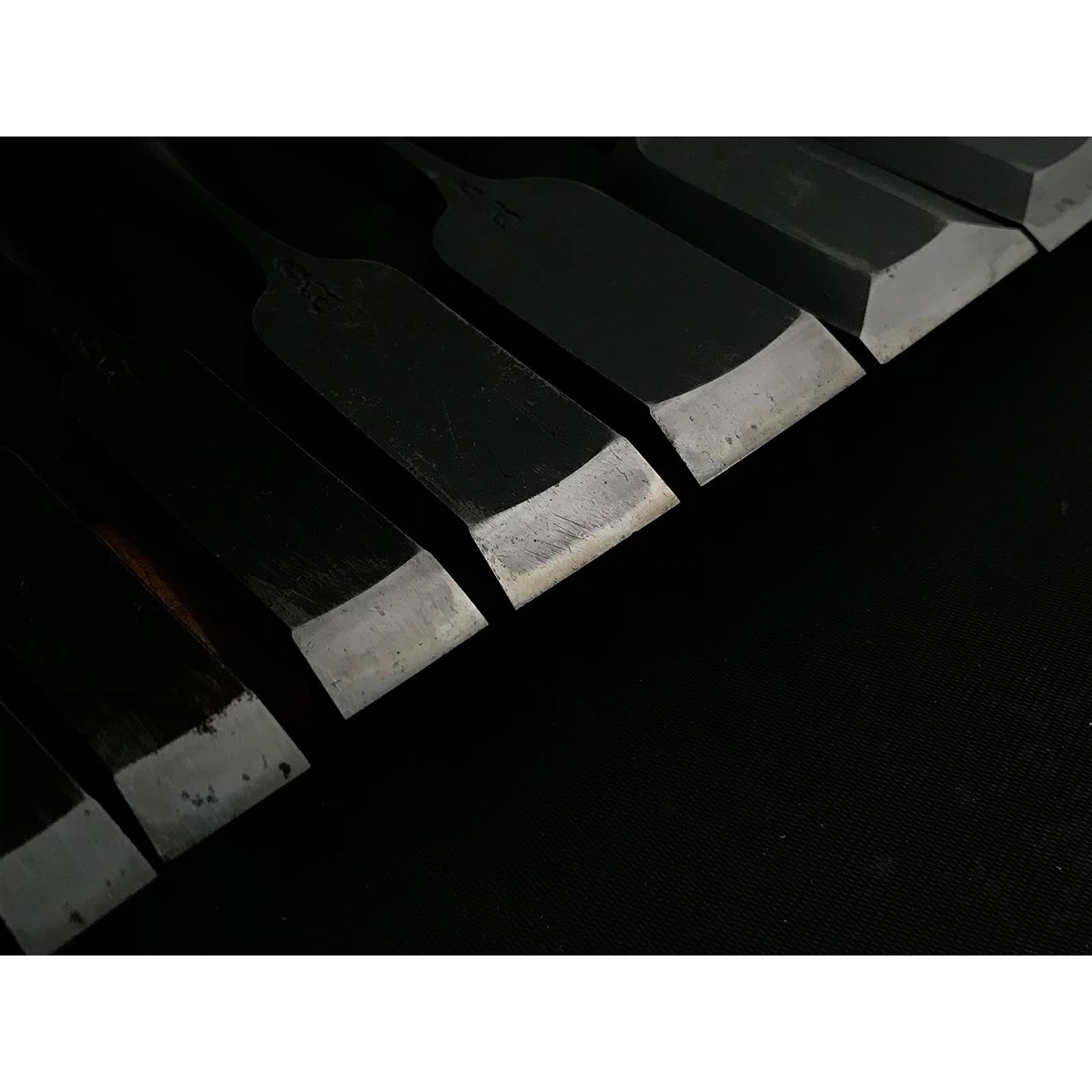 Old Stock Takahiro Kakuuchi Bench chisels set 掘出し物 孝弘 角打追入組鑿 鉄刀木柄