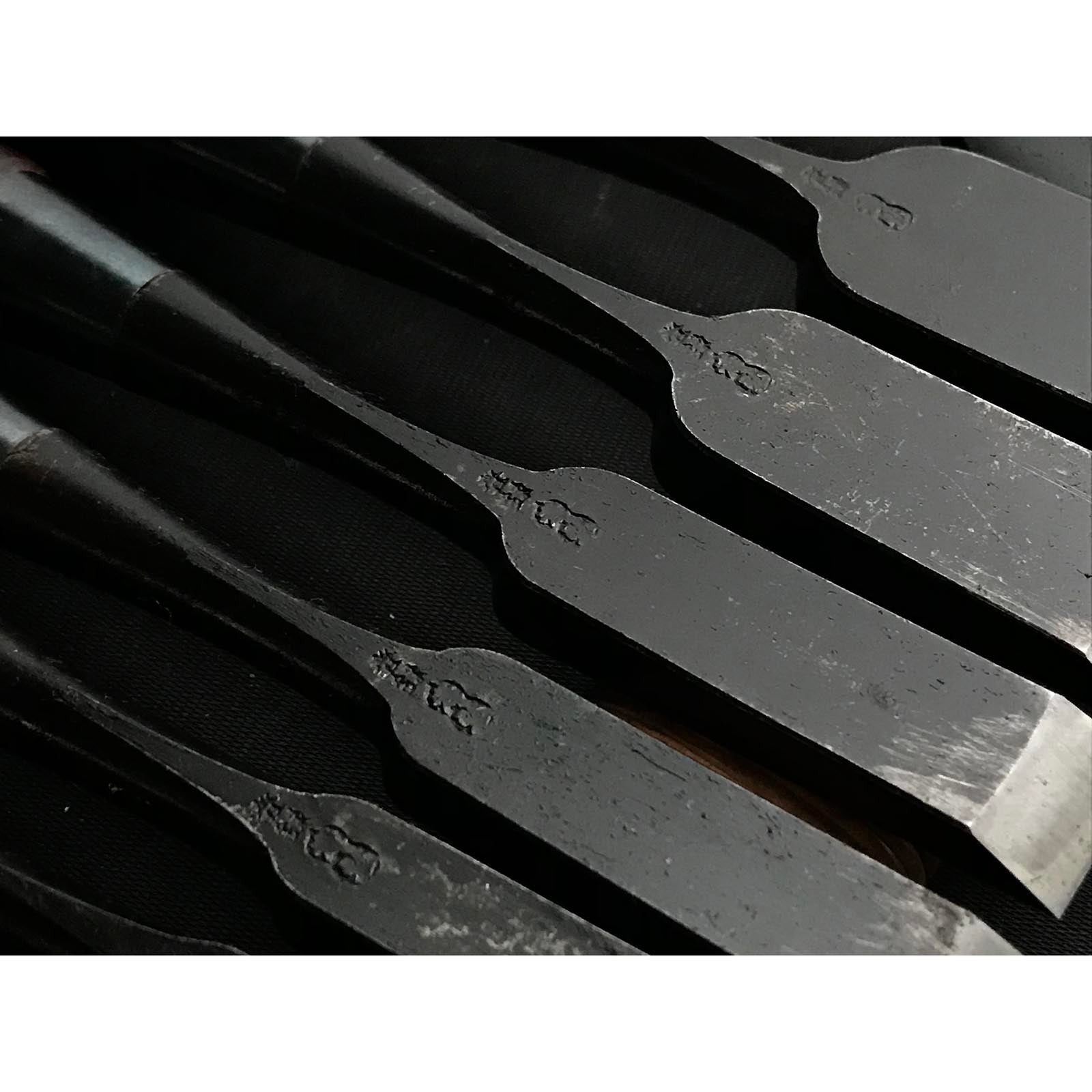 Old Stock Takahiro Kakuuchi Bench chisels set 掘出し物 孝弘 角打追入組鑿 鉄刀木柄