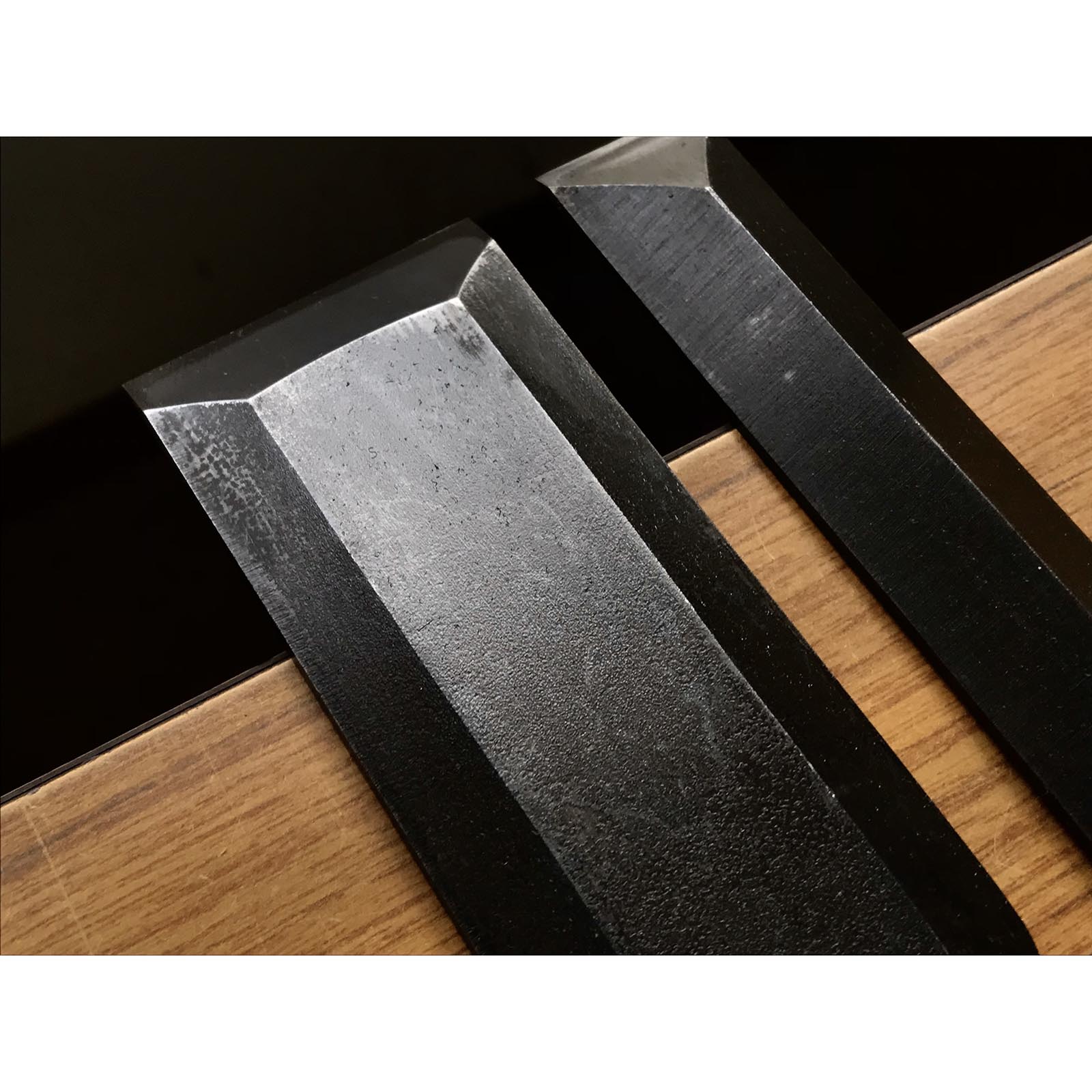 Old stock Koshihide Slick Chisels set 掘出し物 越秀 本突き組鑿 48mm 24mm