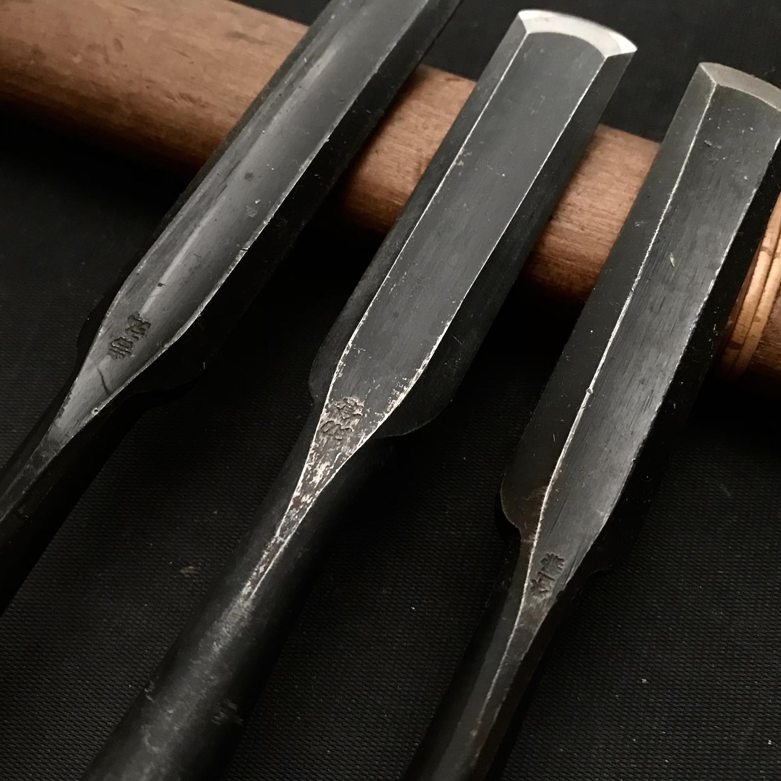 Old stock Sotomaru chisels with white steel 掘出し物 外丸鑿 白紙鋼 18mm