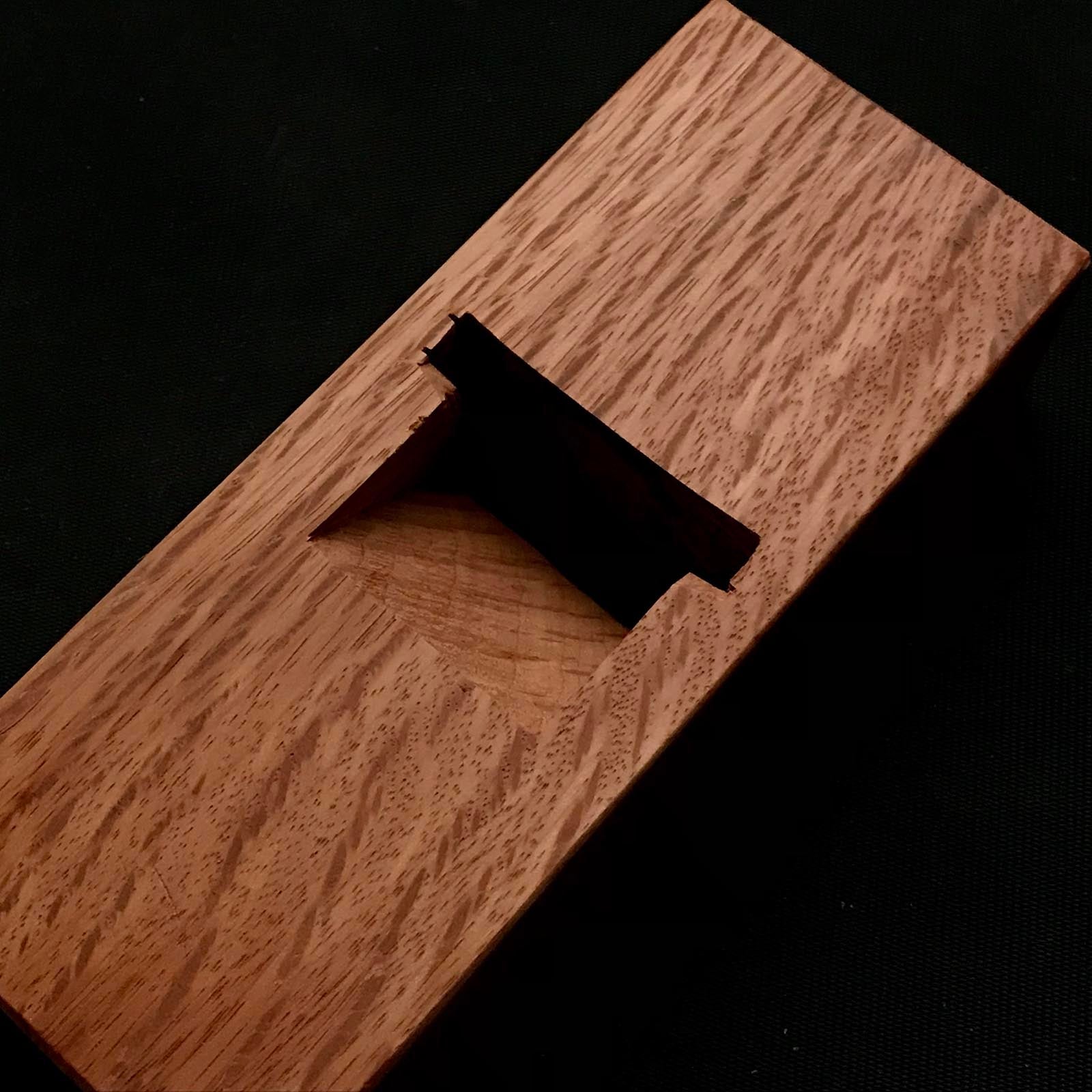 Seigetsu Standing Plane by Chiyotsuru Sadahide 3rd generation 三代目千代鶴貞秀 霽月 台直鉋 本赤樫台 42mm