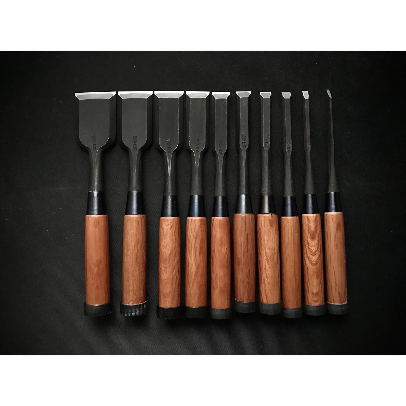 田斎 卓上ノミ 青鋼 おいれのみ 田斎作 黒仕上 追入組鑿