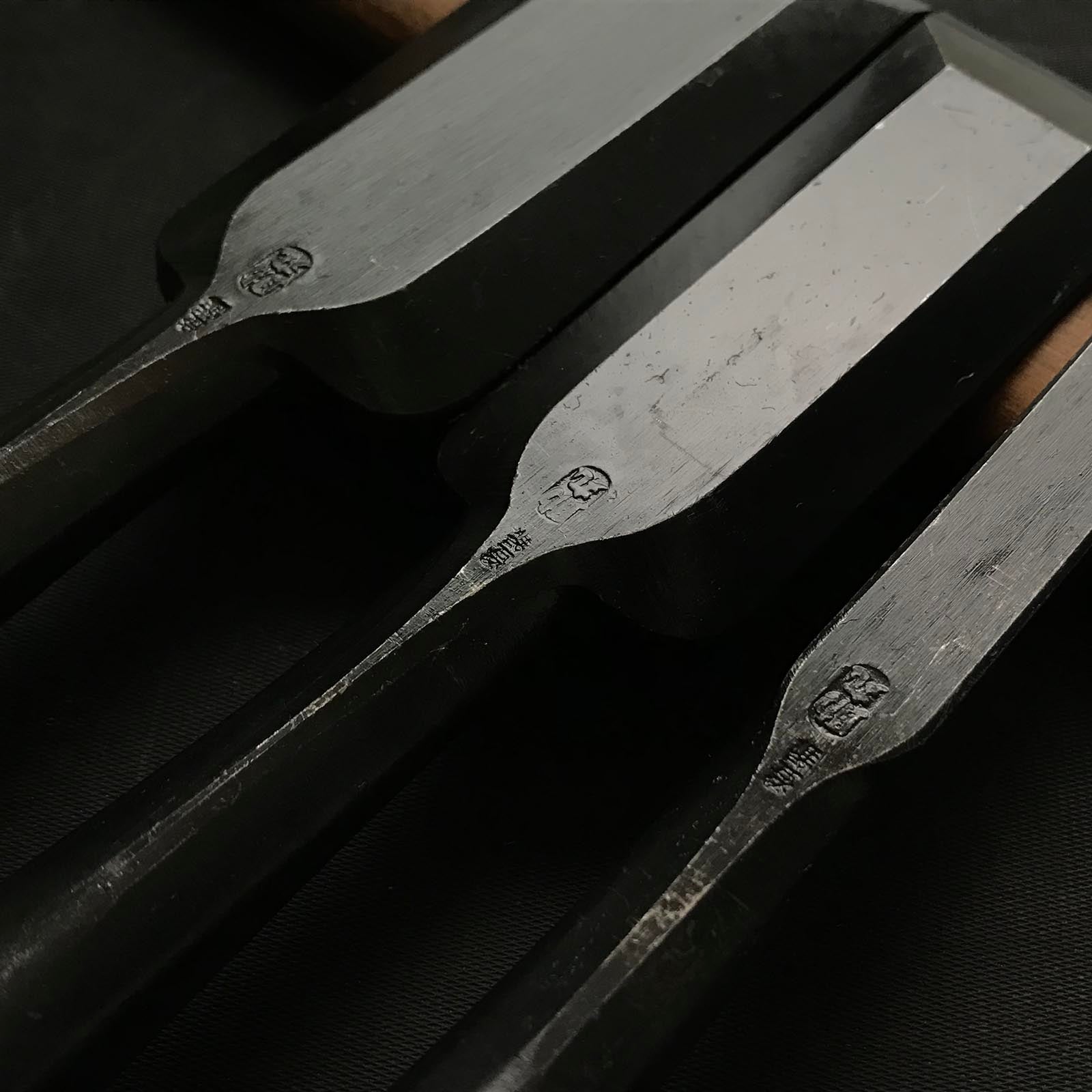 Old stock.Sukemaru 3rd Timber chisels by Usui Kinzaburo 掘出し物 三代助丸作 碓氷金三郎 叩き鑿 Tatakinomi