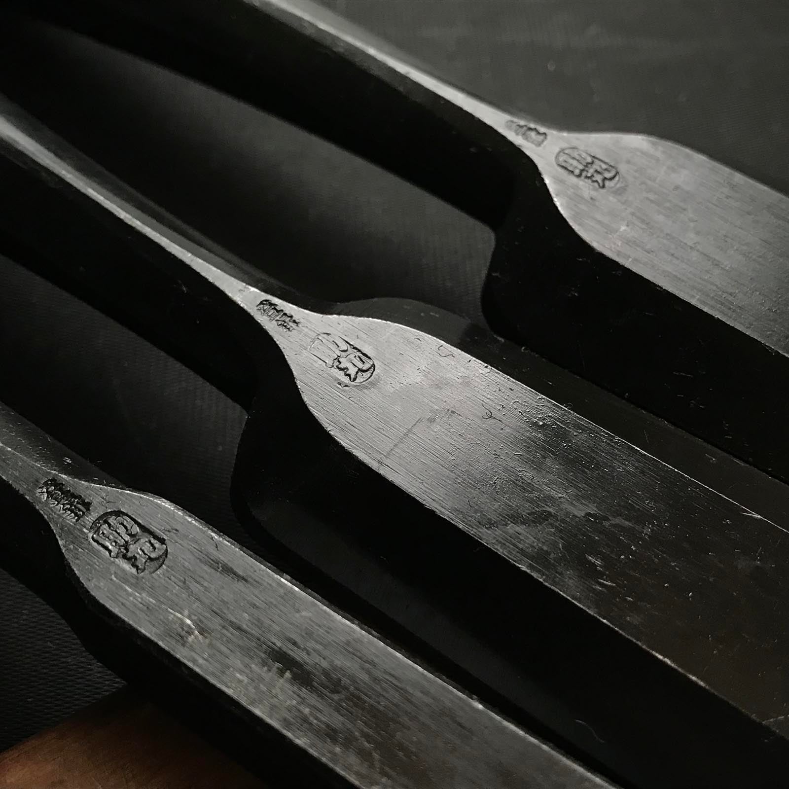 Old stock.Sukemaru 3rd Timber chisels by Usui Kinzaburo 掘出し物 三代助丸作 碓氷金三郎 叩き鑿 Tatakinomi