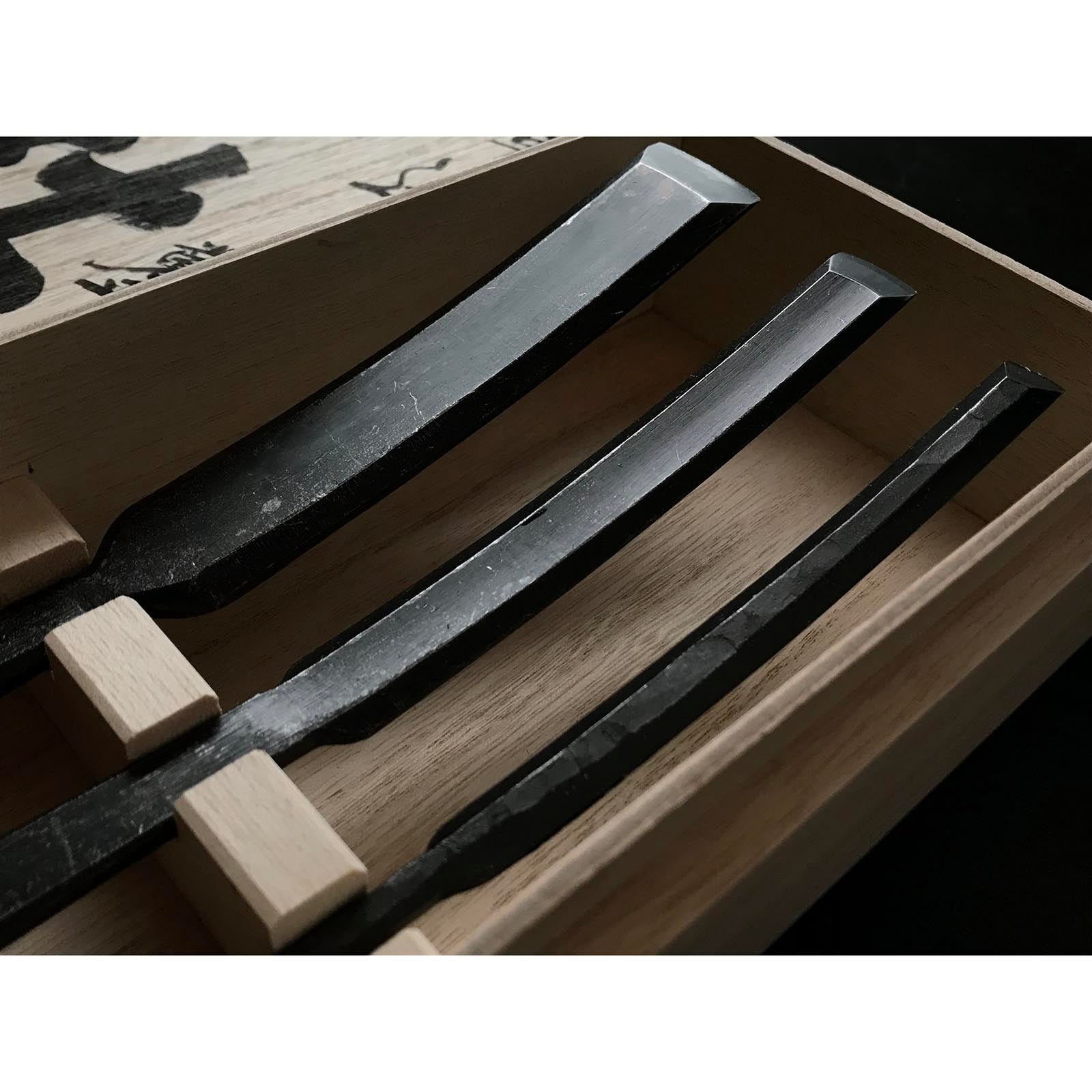Mori Saya chisels set with White steel / 杜 清玄作 鞘造り鑿 白紙一号鋼