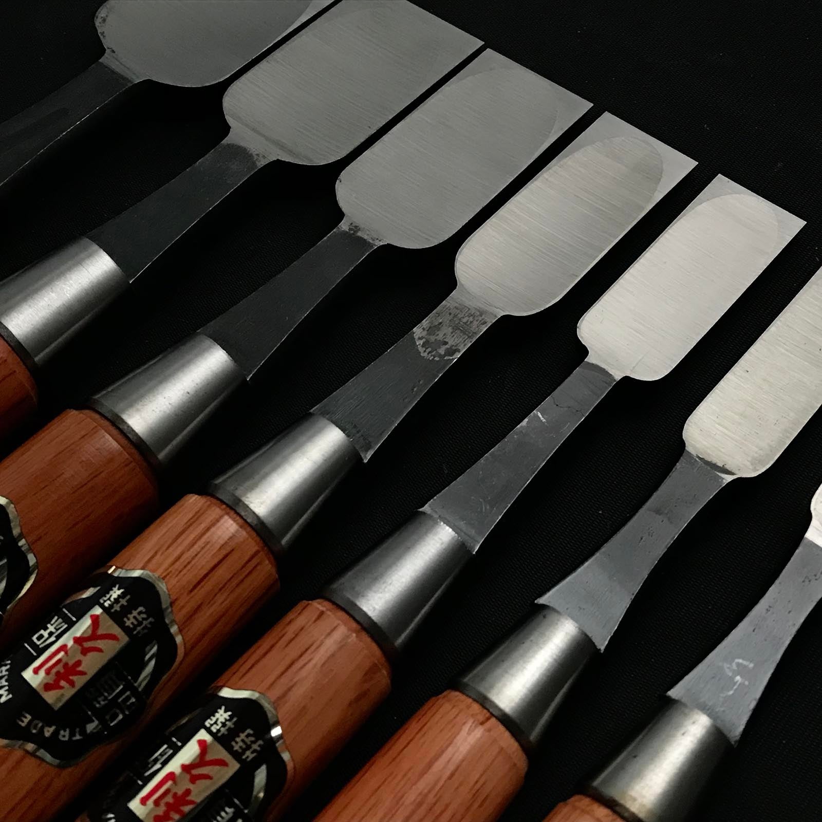 Old stock Toshihisa Hiramachi type Bench chisels set 掘出し物 利久 平待追入鑿 7本組 Hiramachi-nomi