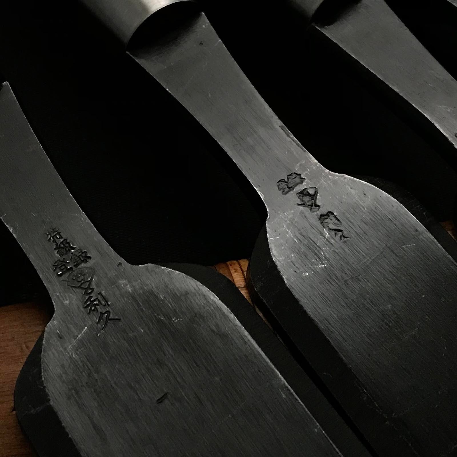 Old stock Toshihisa Hiramachi type Bench chisels set 掘出し物 利久 平待追入鑿 7本組 Hiramachi-nomi