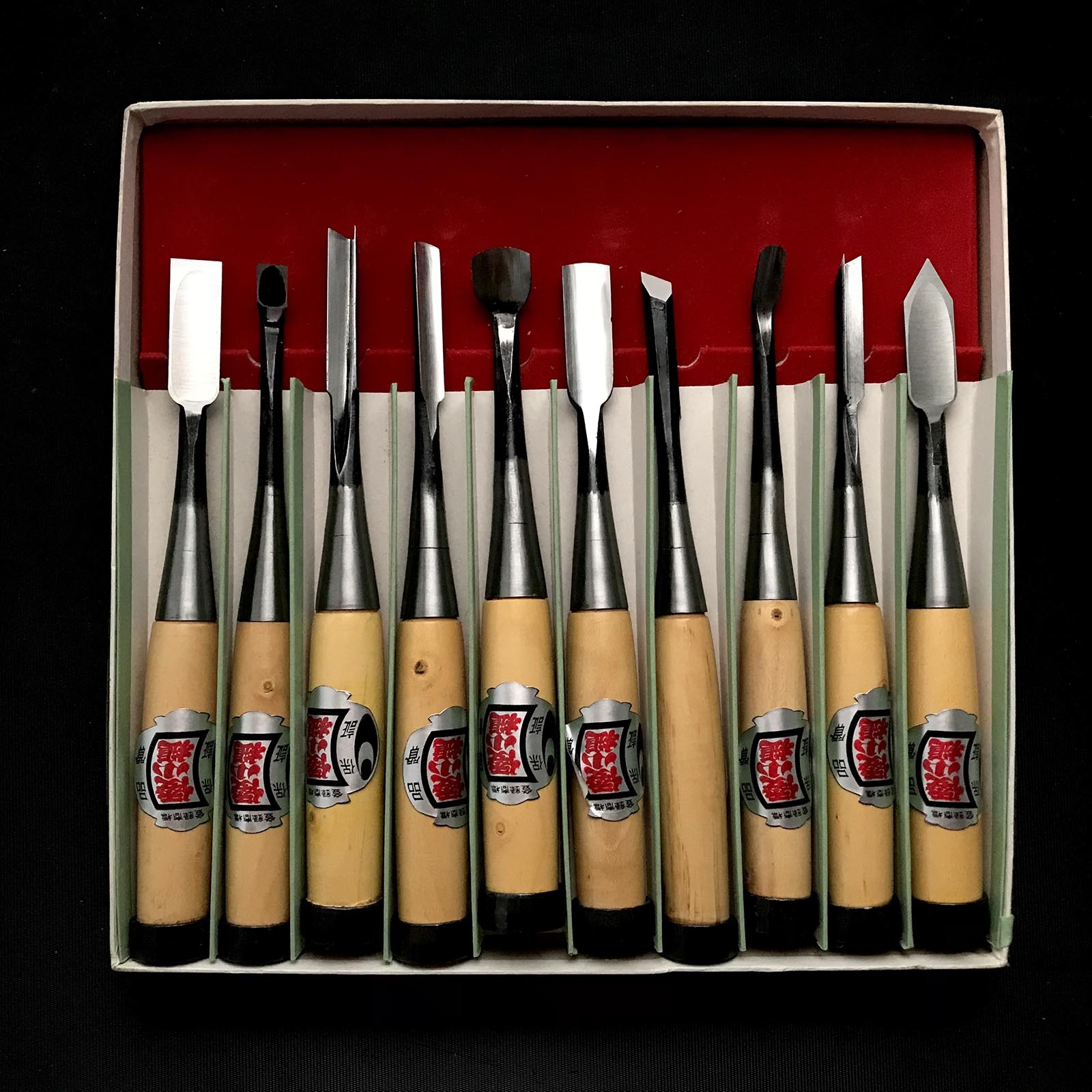 旧蔵 大和小槌 組柄付彫刻刀セット 掘り出し物 倭小槌 彫刻組鑿 グミ柄 10本
