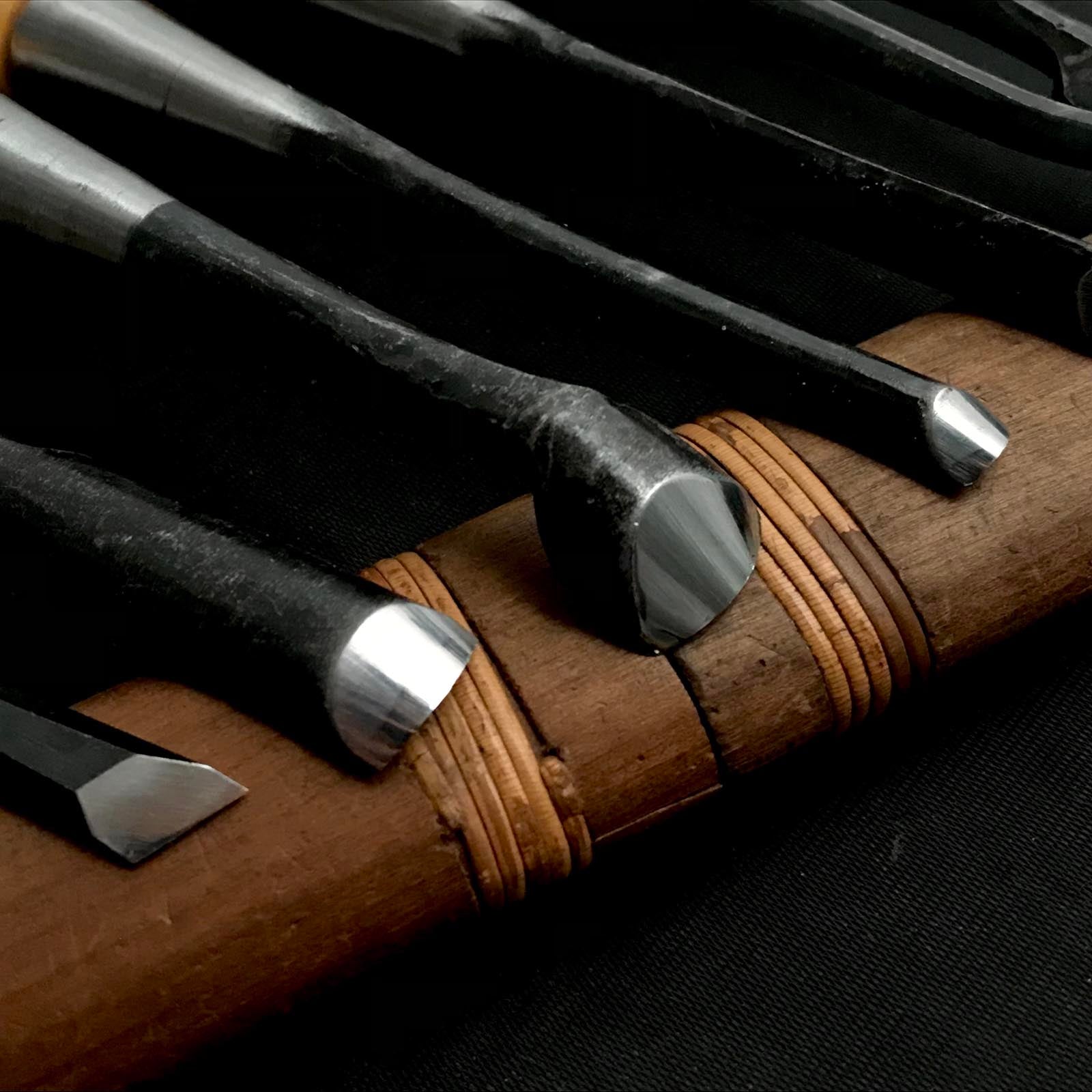 旧蔵 大和小槌 組柄付彫刻刀セット 掘り出し物 倭小槌 彫刻組鑿 グミ柄 10本