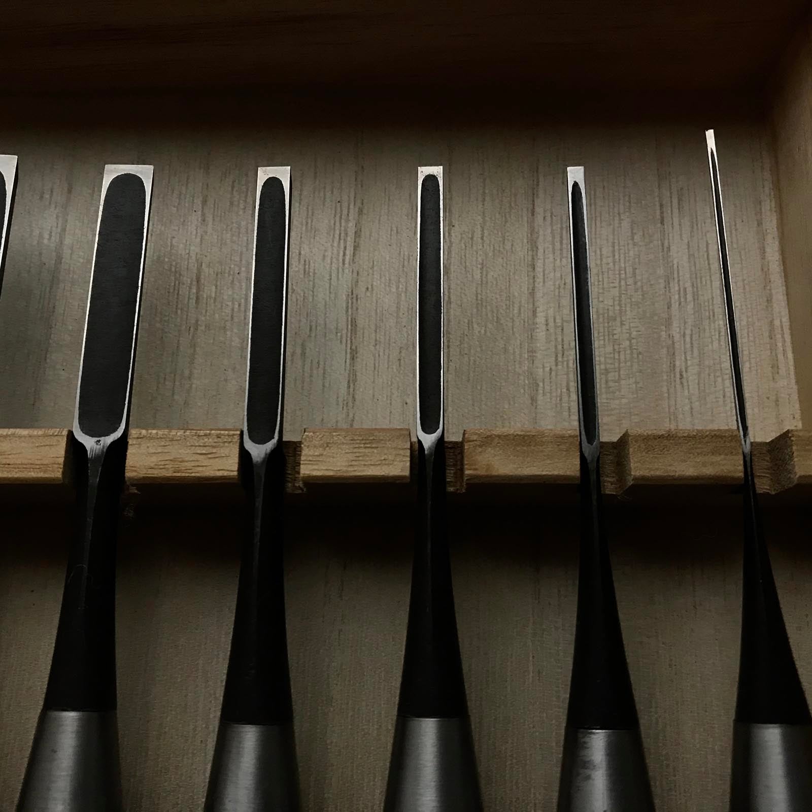 Hidari Ichihiro 3rd Bench chisels set by Yamazaki Shouzou 山崎正三作 左市弘 追入15本組鑿 Oirenomi