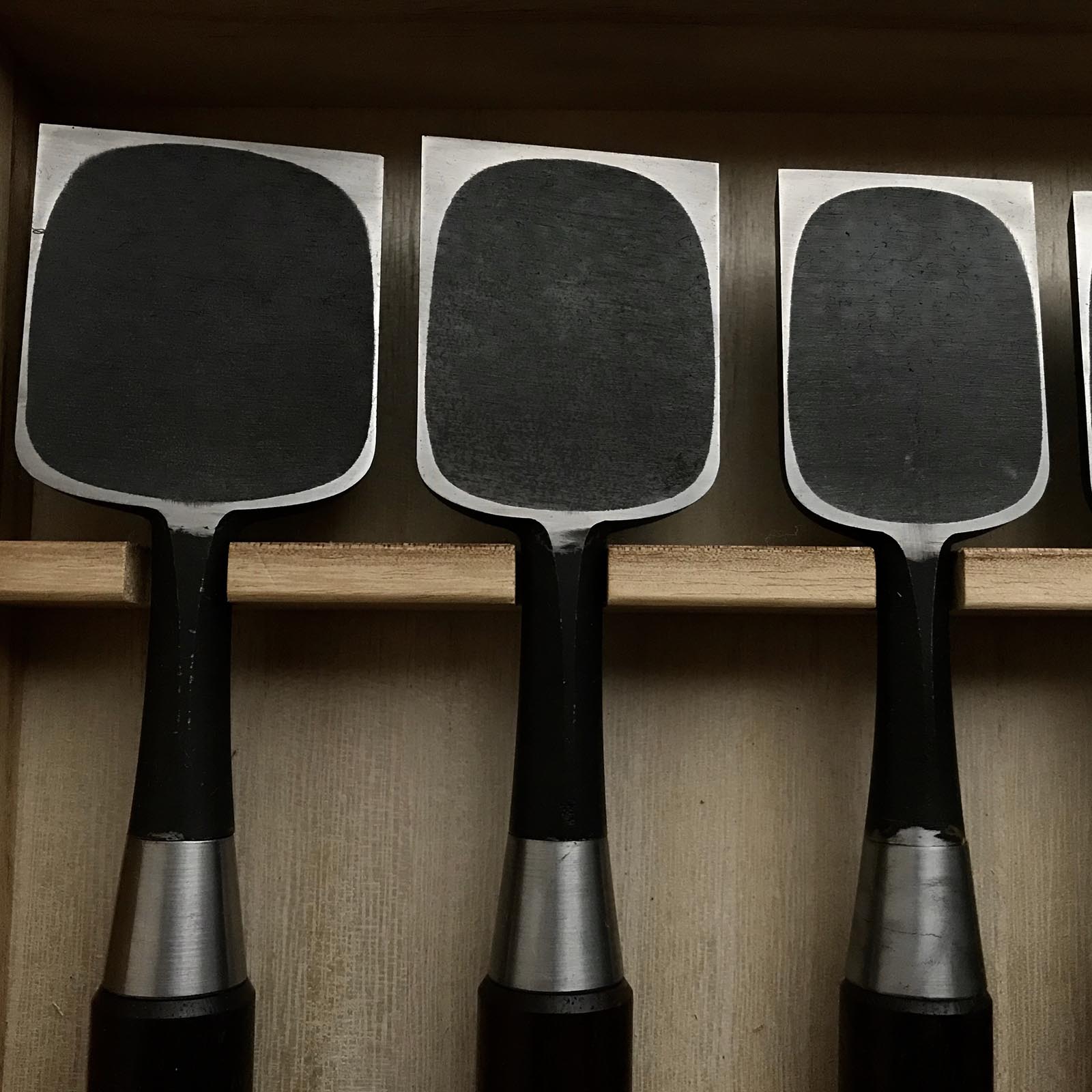 Hidari Ichihiro 3rd Bench chisels set by Yamazaki Shouzou 山崎正三作 左市弘 追入15本組鑿 Oirenomi