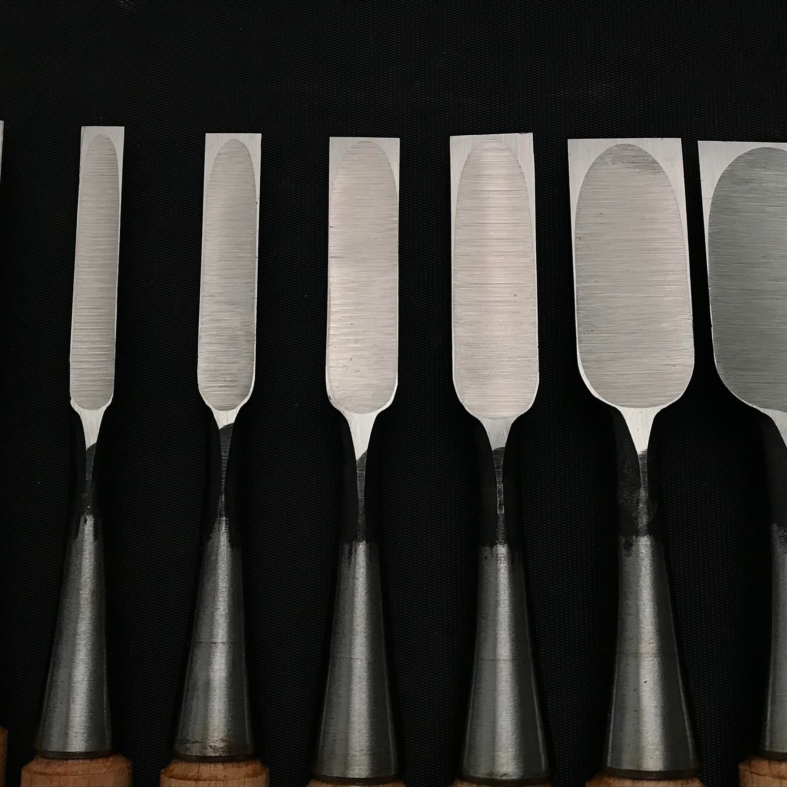 旧蔵利久 卓上ノミセット 掘り出し物 利久 追入10本組鑿 おいれのみ