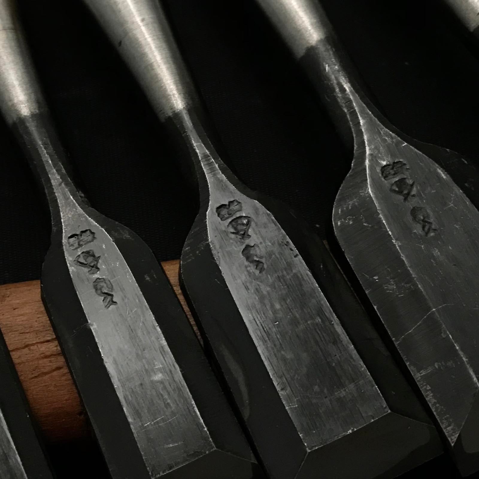 旧蔵利久 卓上ノミセット 掘り出し物 利久 追入10本組鑿 おいれのみ