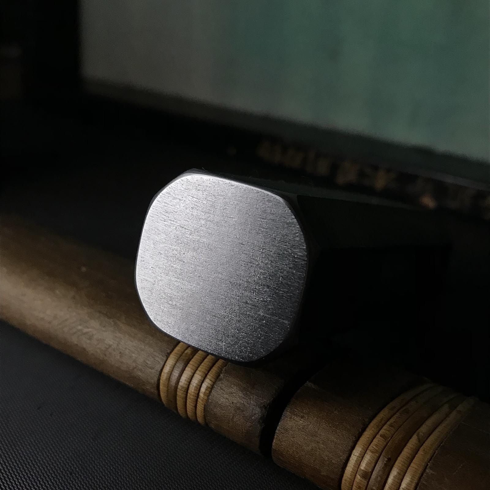 Touroku Octagon Hammers(Gennon) by Hiroki‘s Apprentice 藤六 八角玄翁 黒仕上