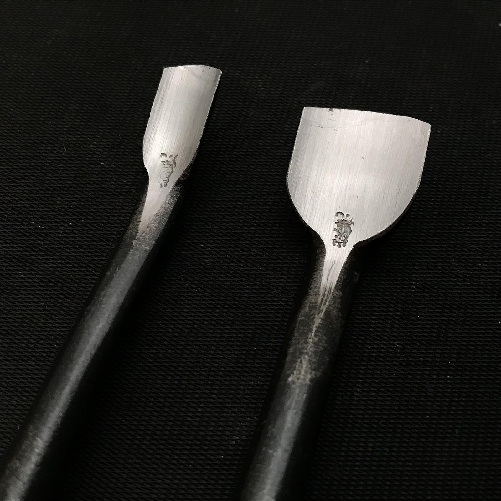 Spoon chisels Carving chisels with white steel 炭焼 丸曲鑿 青紙鋼