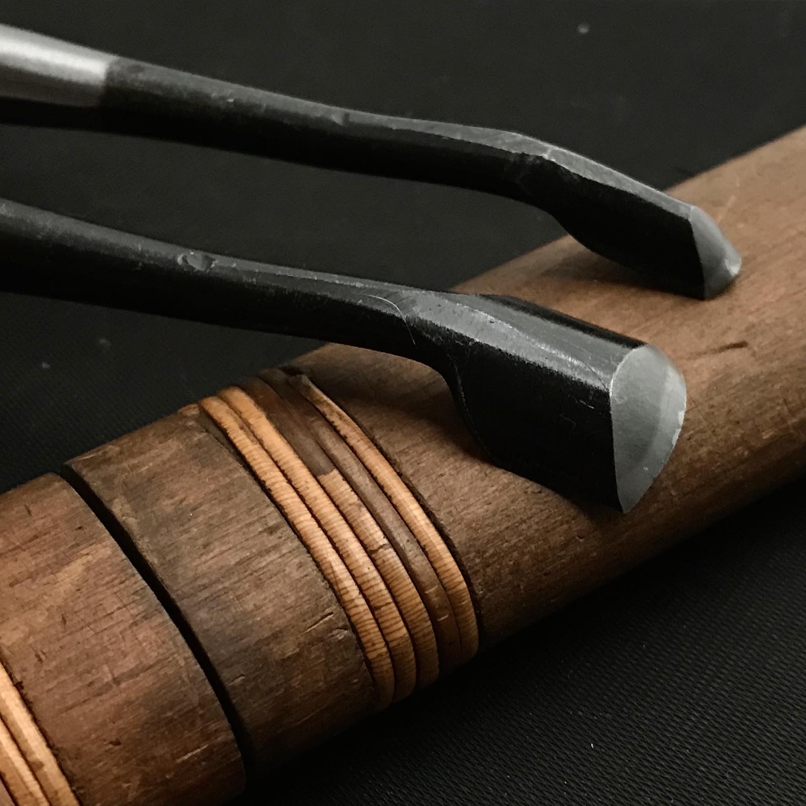 Spoon chisels Carving chisels with white steel 炭焼 丸曲鑿 青紙鋼
