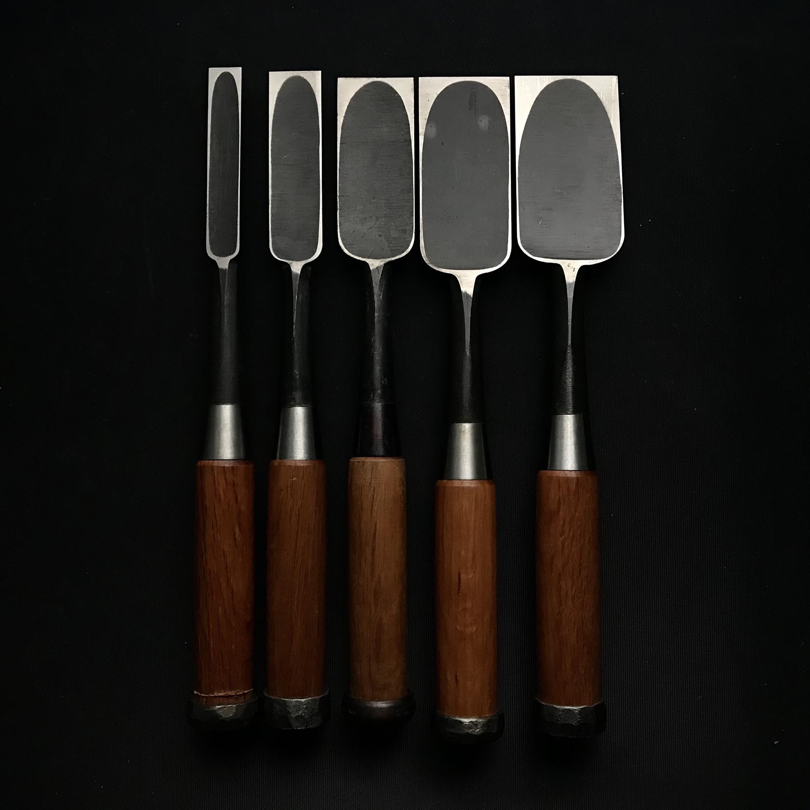 Old stock Hidari-Ichikuni Timber chisel with white steel 掘出し物 左市國 叩鑿 Tatakinomi