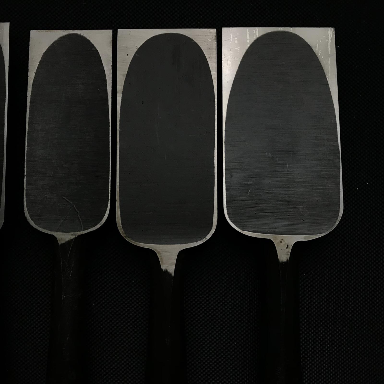 Old stock Hidari-Ichikuni Timber chisel with white steel 掘出し物 左市國 叩鑿 Tatakinomi